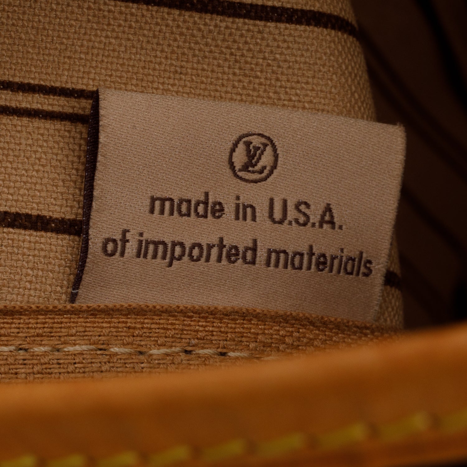 Louis Vuitton Monogram Neverfull MM w/ Pouch