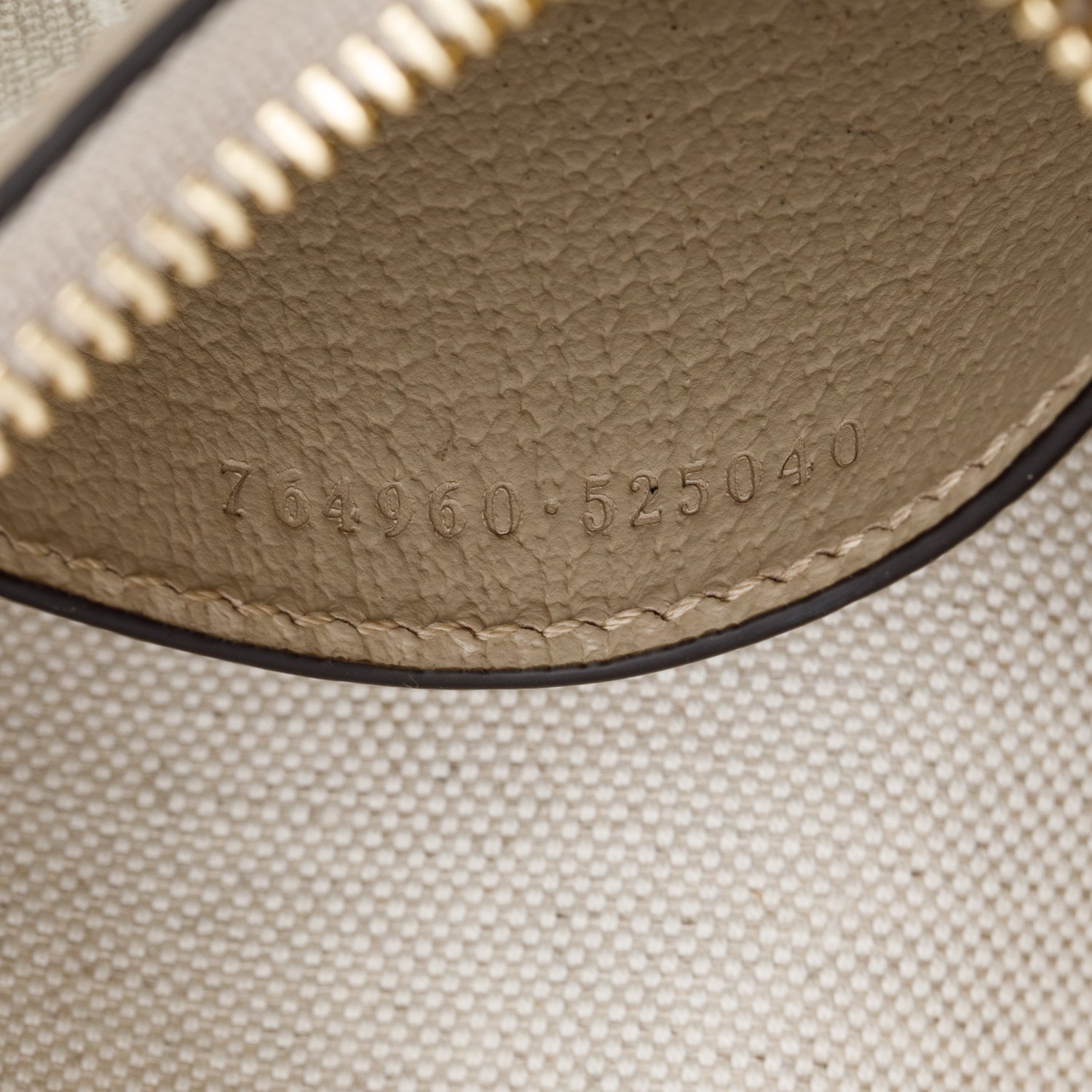 Gucci Beige GG Supreme Monogram Textured Dollar Calfskin Mini Ophidia Chain Bag w/ Box