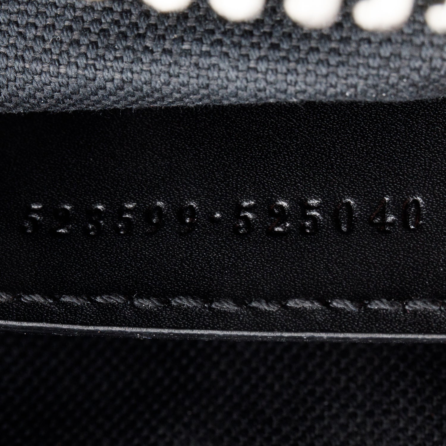 Gucci Black GG Supreme Canvas Calfskin Messenger Bag w/ Box