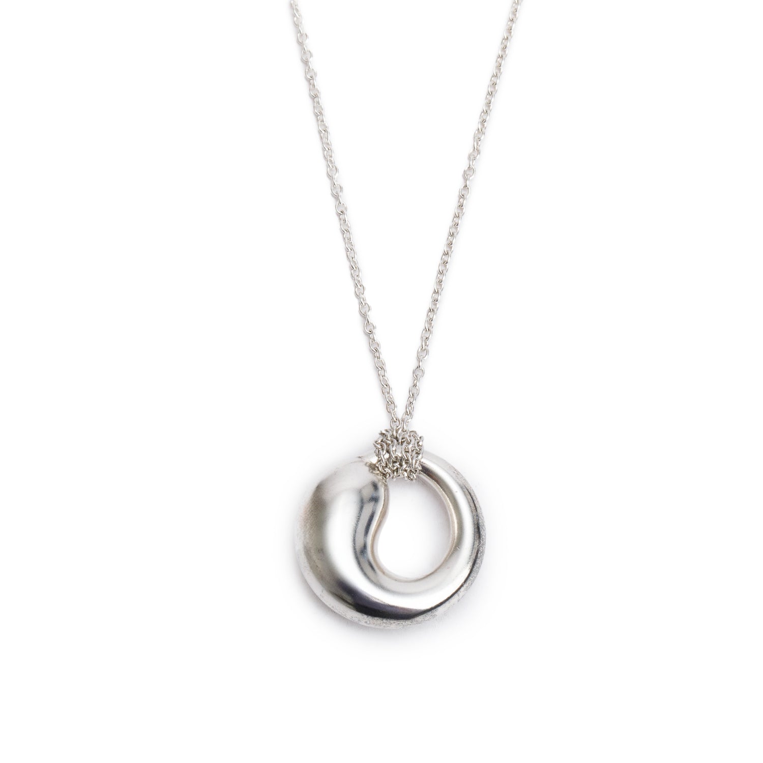 Tiffany & Co. Elsa Peretti Sterling Silver 16MM Eternal Circle Pendant Necklace