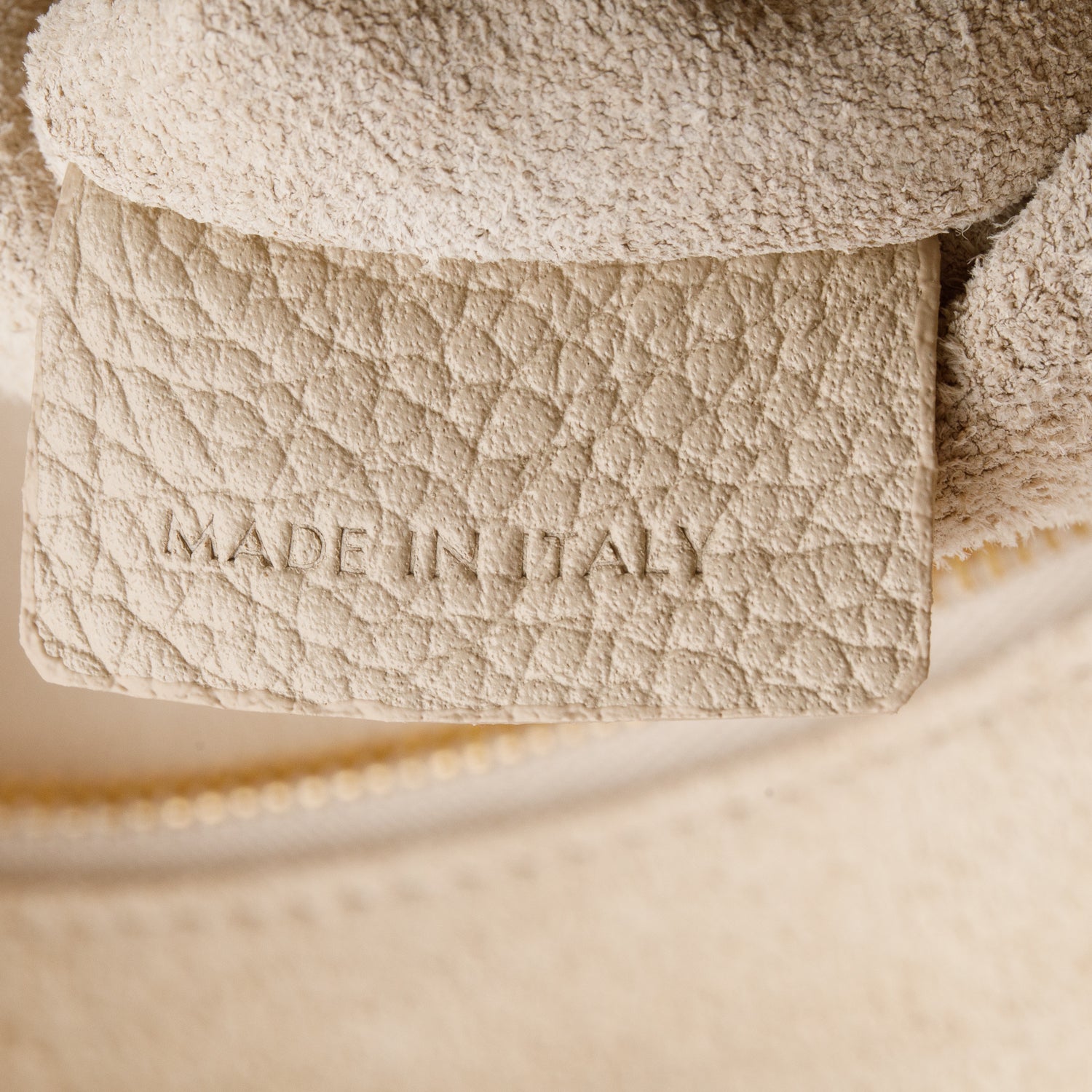 Celine 2024 Beige Grained Calfskin Triomphe Medium Cabas Anais w/ Box