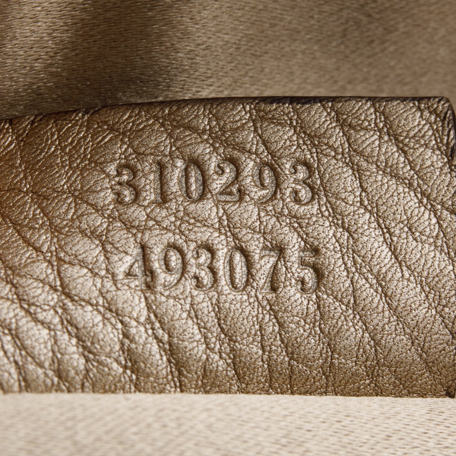 Gucci Metallic Gold Pebbled Calfskin Sienna Tassel Clutch
