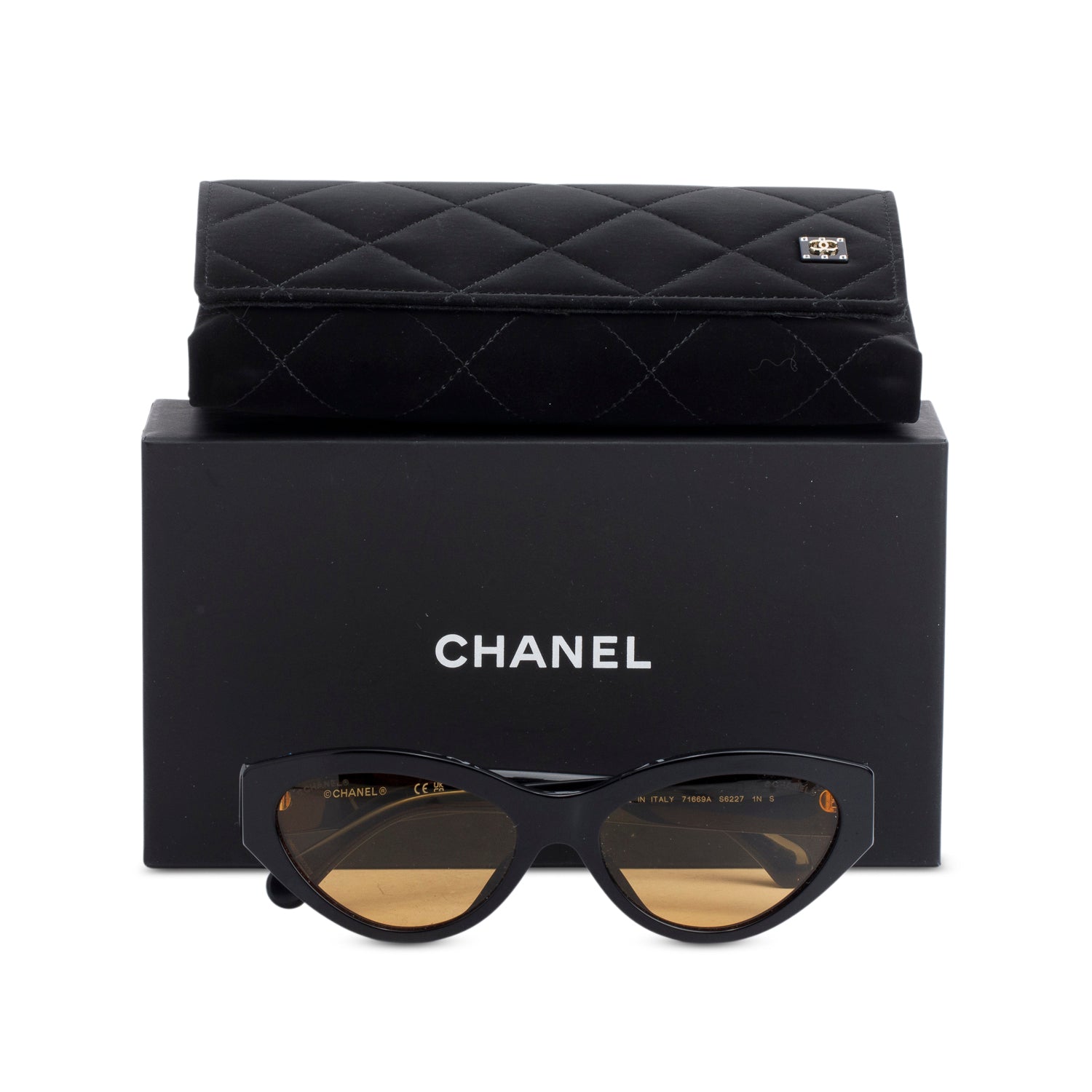Chanel 71669A Black Acetate Interlocking CC Cat Eye Sunglasses w/ Box & Case