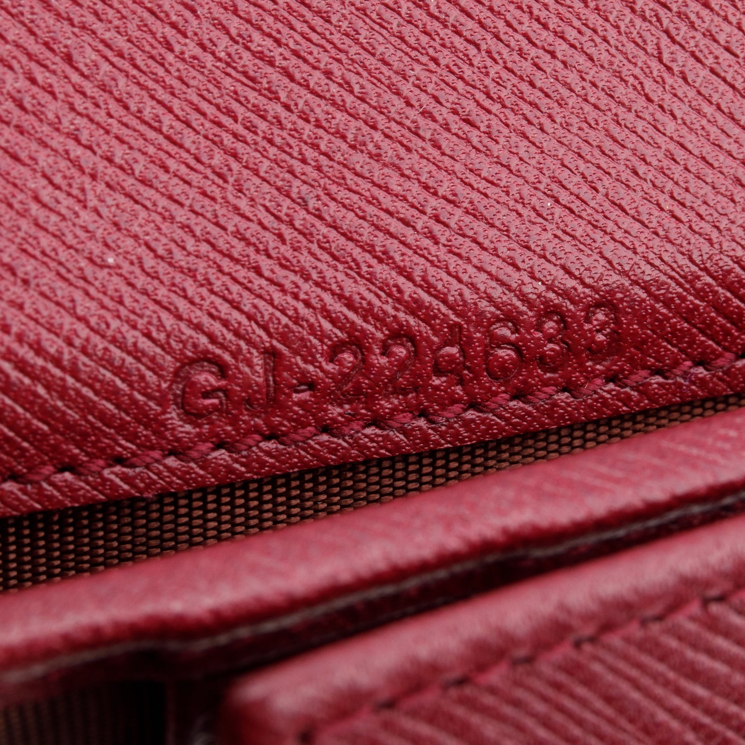 Ferragamo Burgundy Pebbled Calfskin Gancini Continental Wallet w/ Box