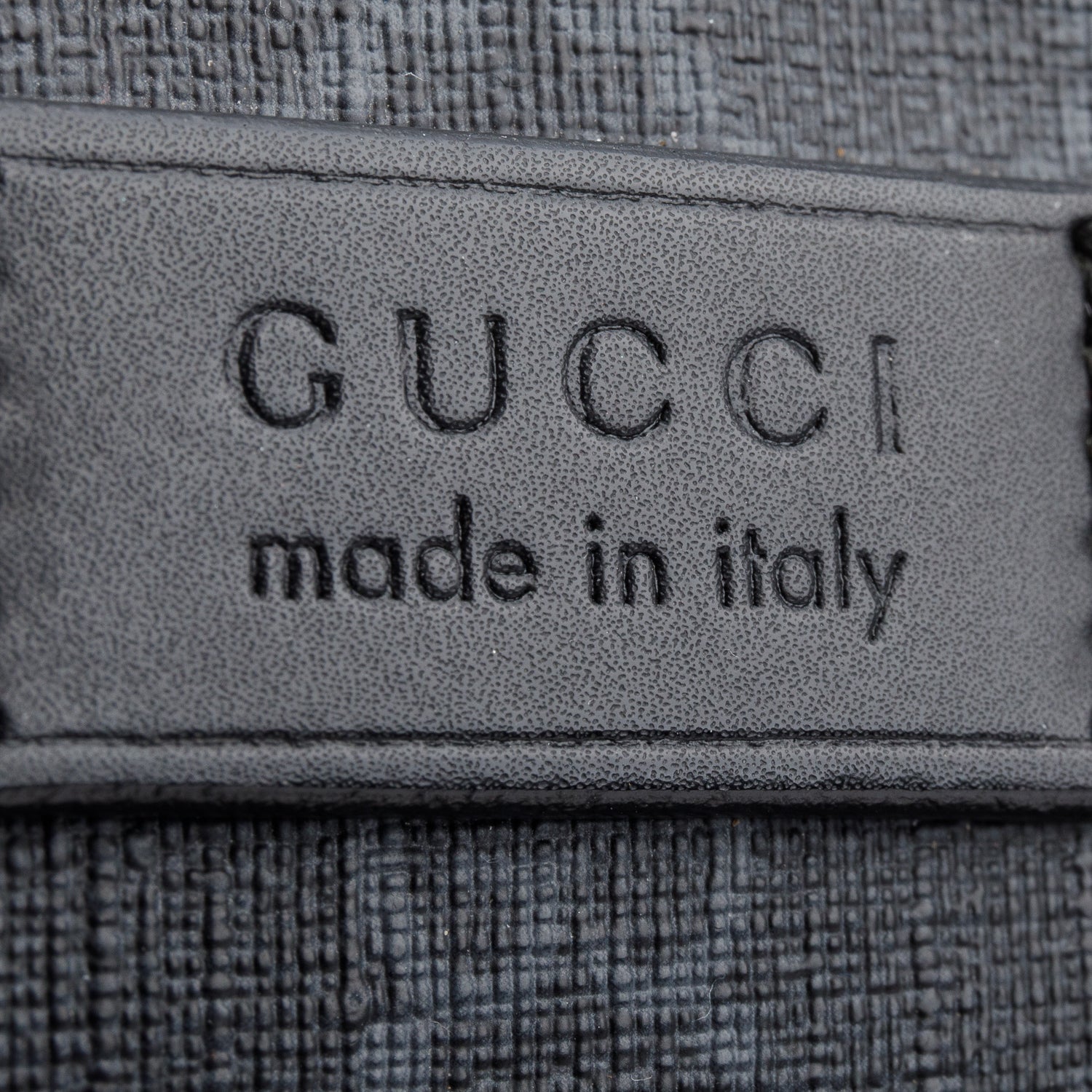 Gucci Black GG Supreme Small Messenger Bag
