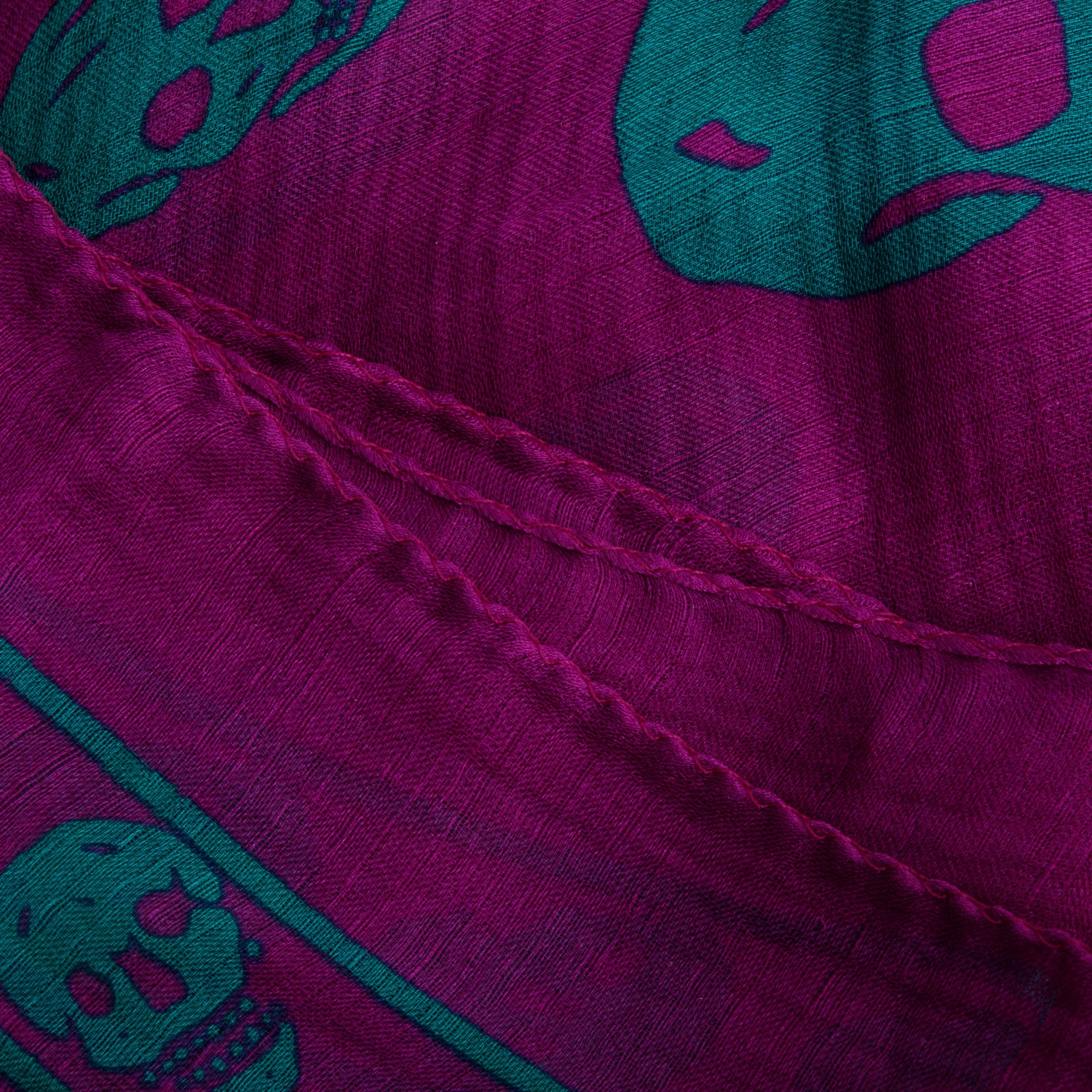 Alexander McQueen Purple/Green Skull Printed Silk Scarf