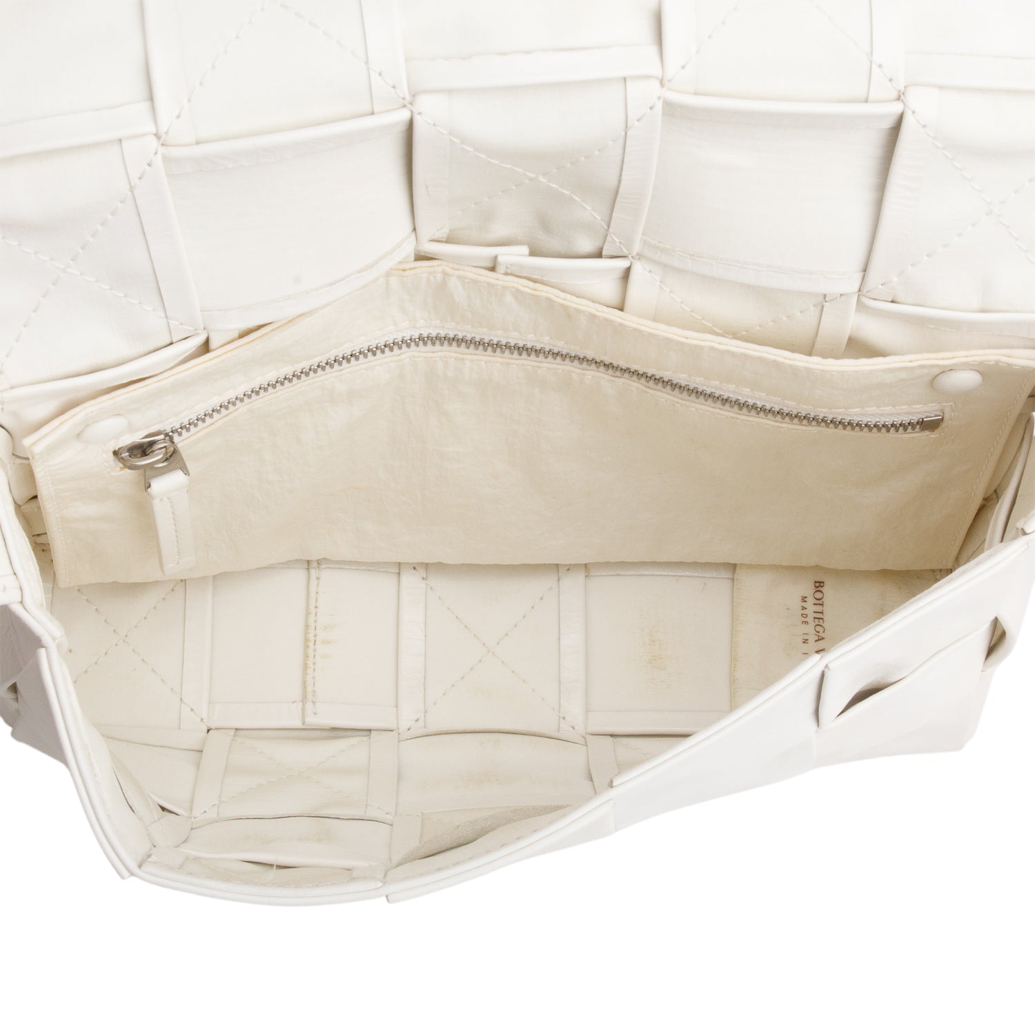 Bottega Veneta White Lambskin Maxi Intrecciato Cassette Crossbody Bag