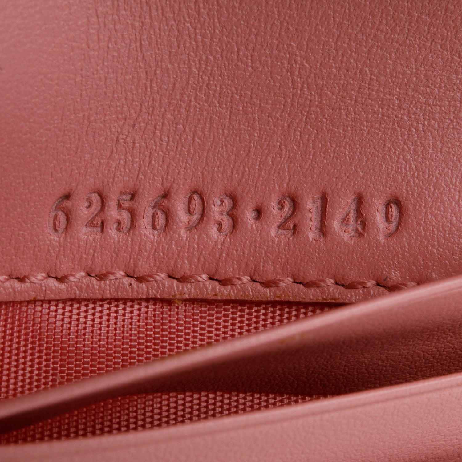 Gucci Pink GG Marmont Matelasse Leather Mini Wallet On Chain w/ Box