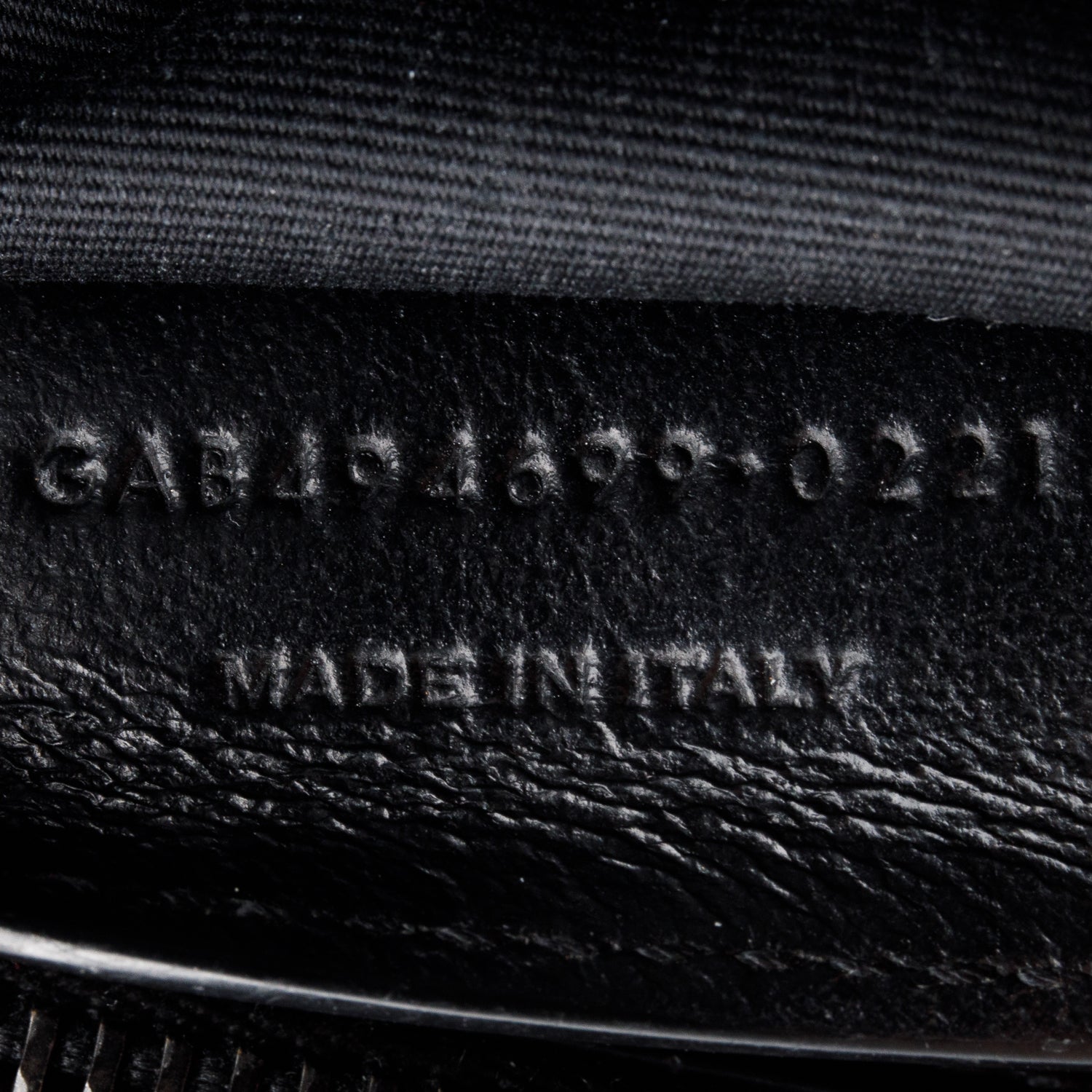 Saint Laurent 2021 Black Calfskin Y Quilted Monogram Monochrome Small Loulou Chain Satchel w/ Box