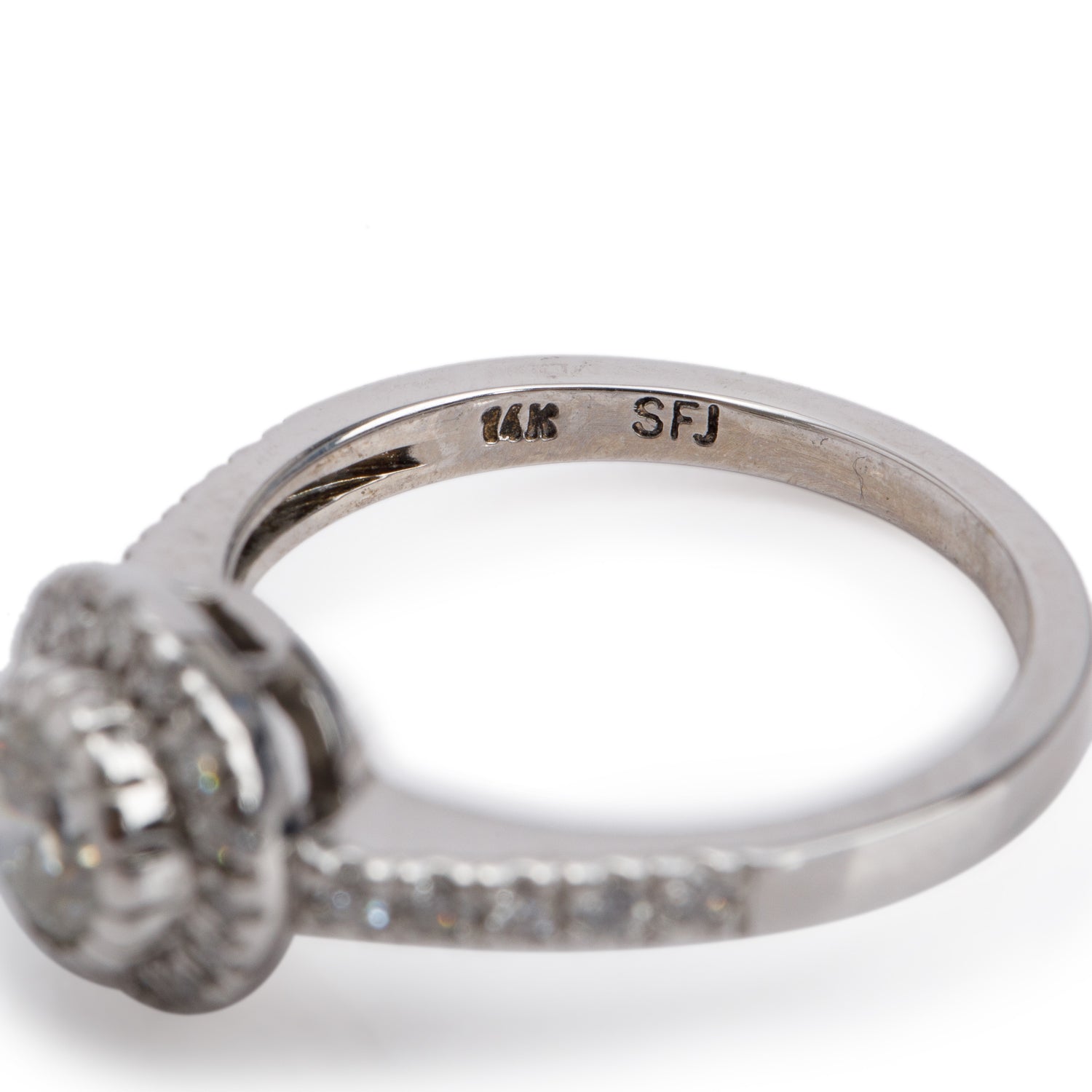 14k White Gold 0.90 ct. Round Cut Diamond Engagement Ring, Size 6.75