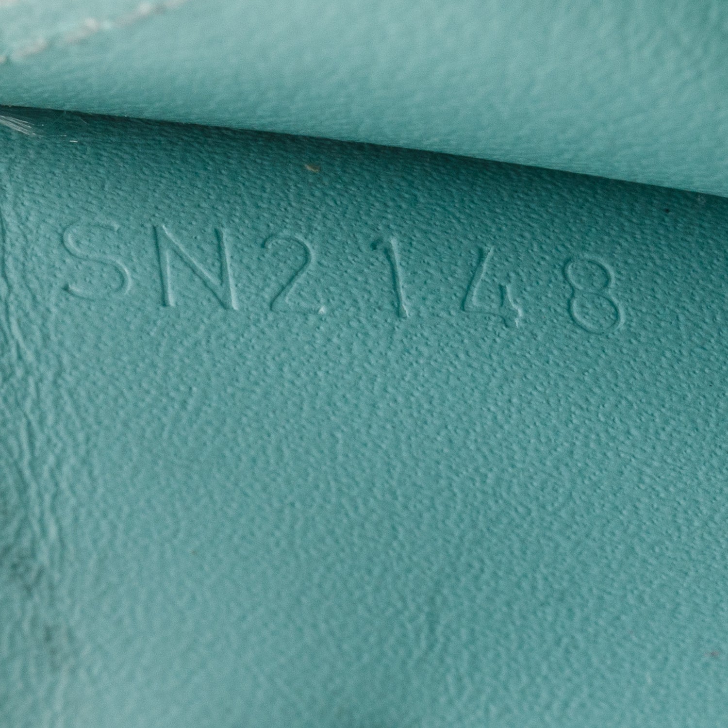 Louis Vuitton Turquoise Vernis Miroir Venice Key Pouch
