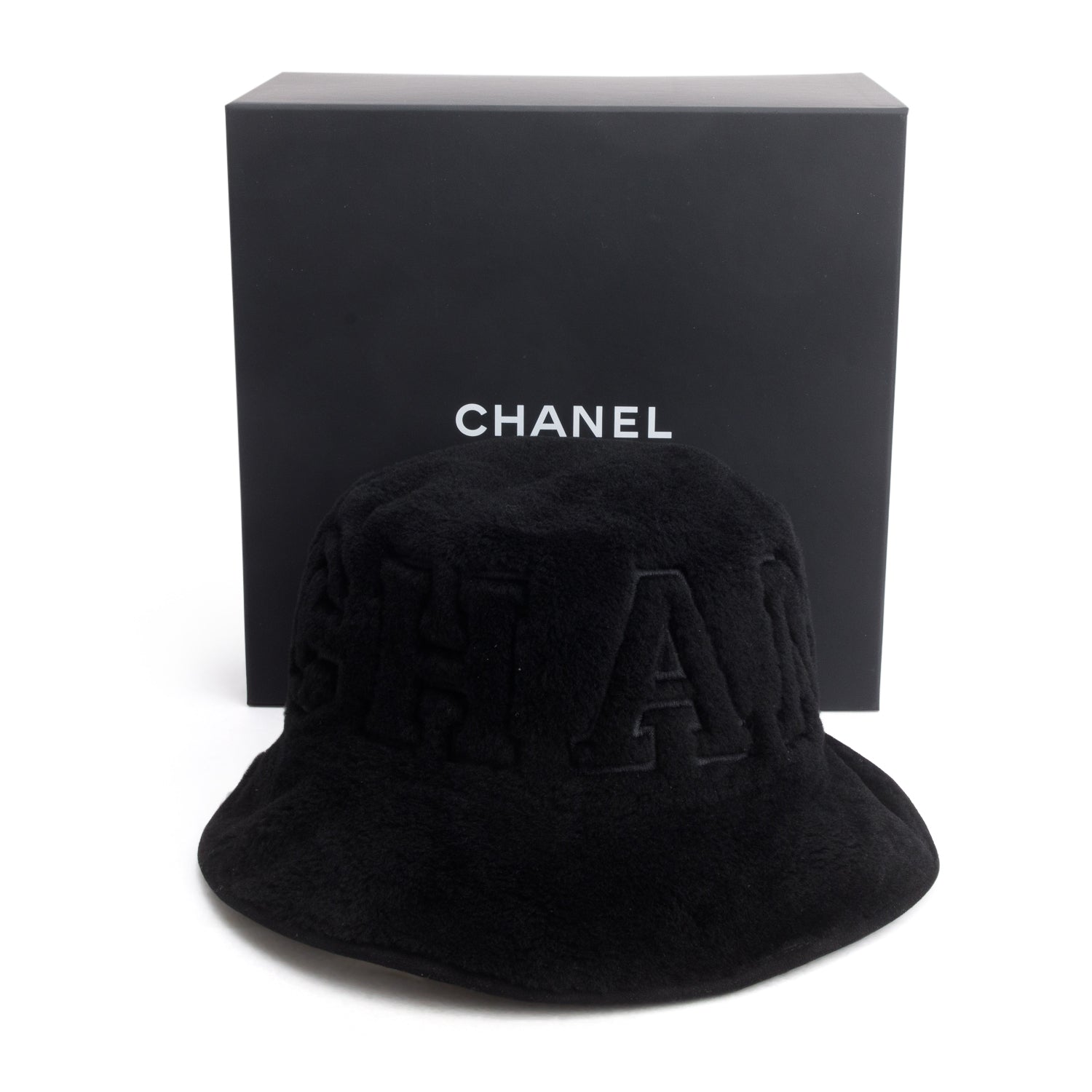Chanel 2026 Black Suede & Shearling Reversible Bucket hat w/ Box & Receipt