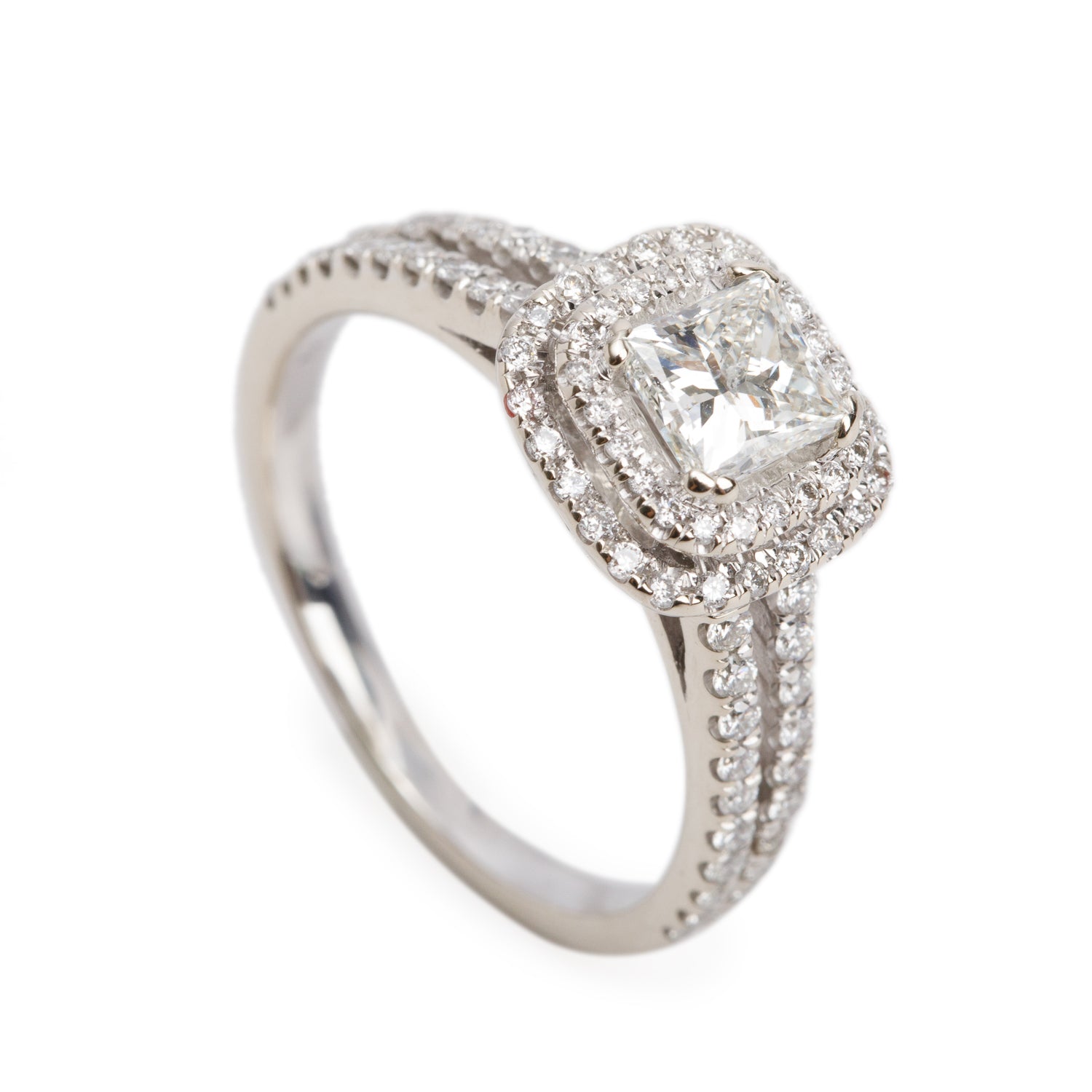 Michael Hill 14k White Gold 1.22 tcw. Halo Design Diamond Engagement Ring, Size 8