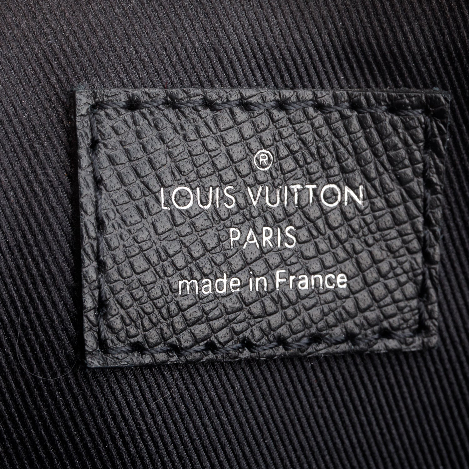 Louis Vuitton Black Taiga Anton Soft Briefcase w/ Strap