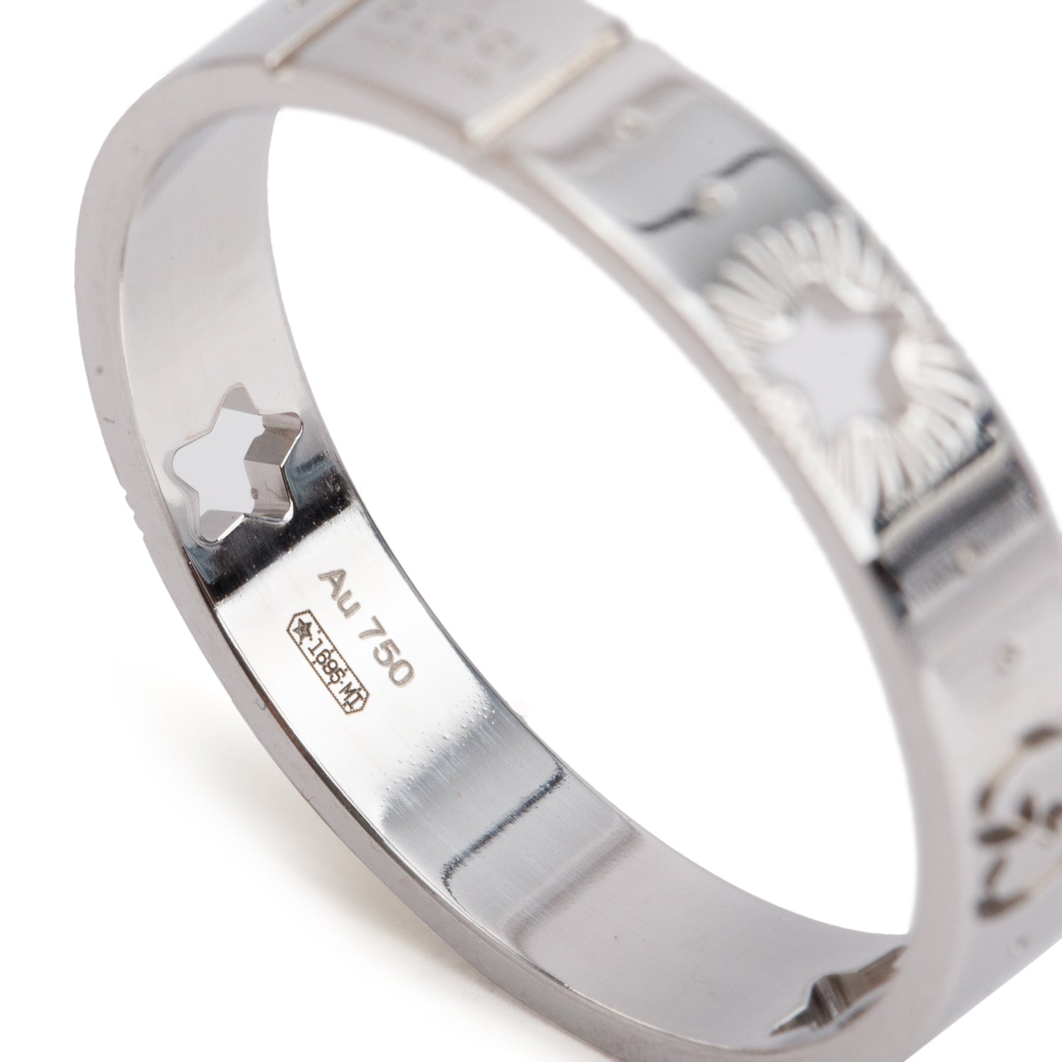 Gucci 18k White Gold Icon Star 4 MM Band Ring, Size 21 9.25