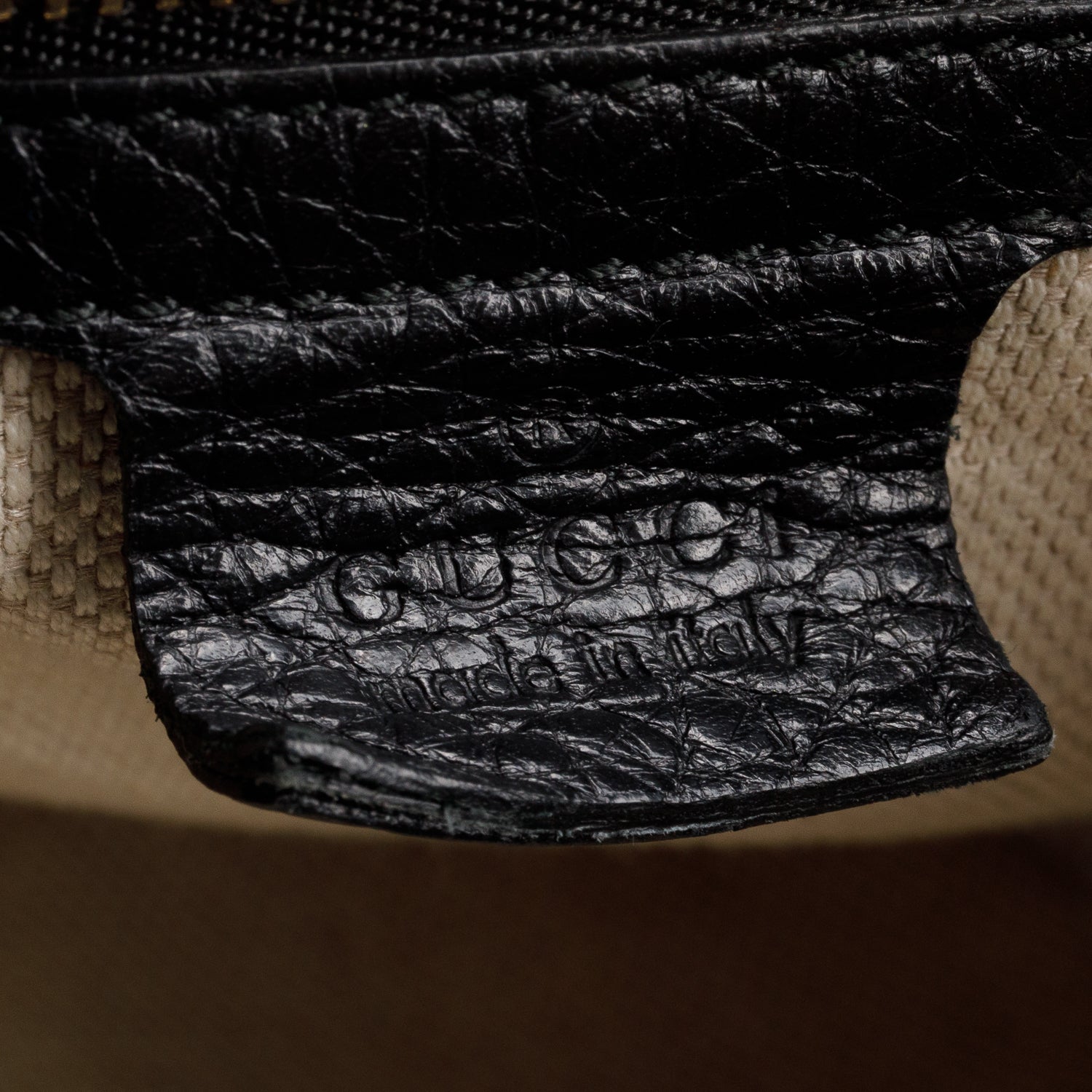Gucci Black Pebbled Calfskin Medium Soho Chain Shoulder Bag