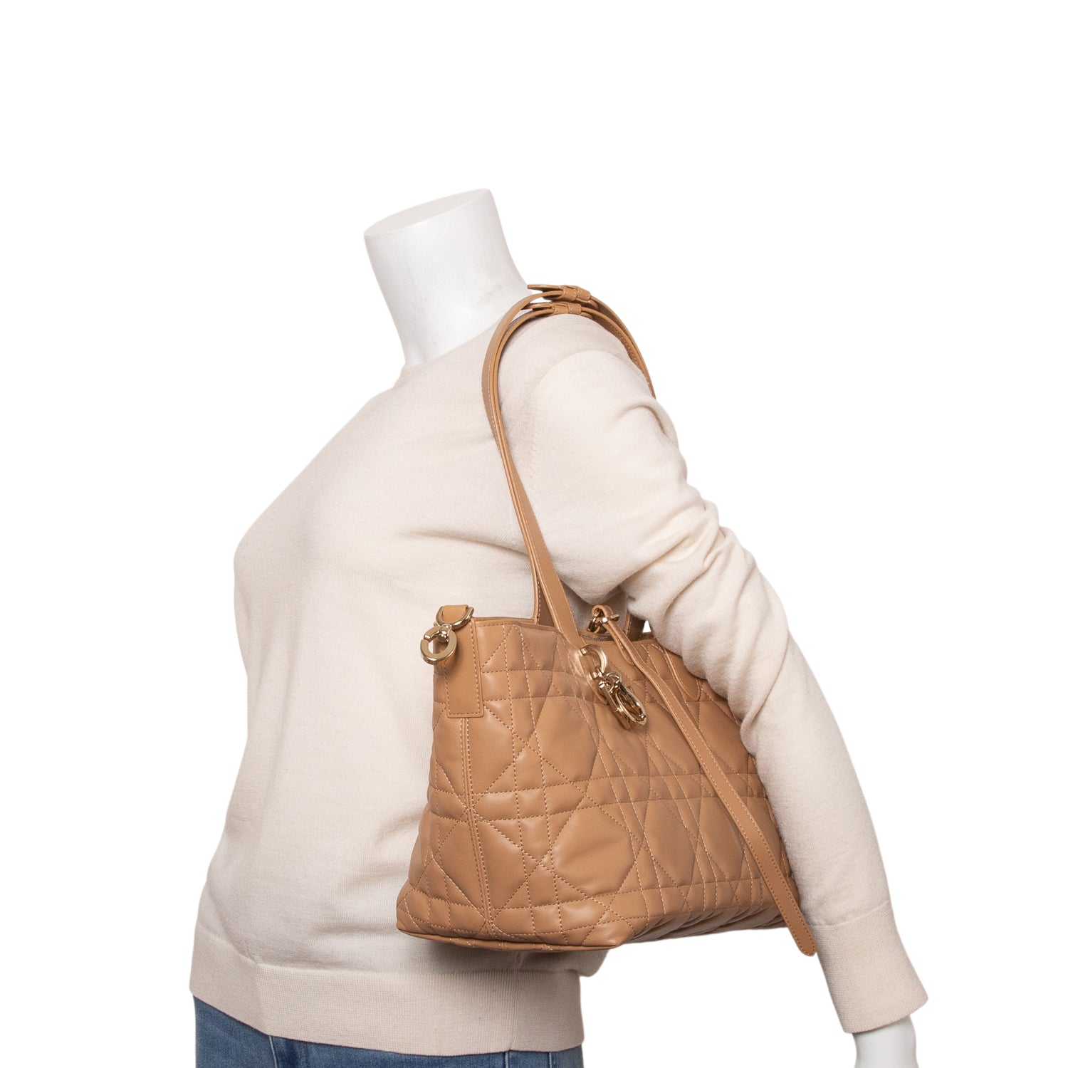Christian Dior 2023 Beige Macrocannage Calfskin Leather Medium Toujours Bag w/ Pouch & Authenticity Card