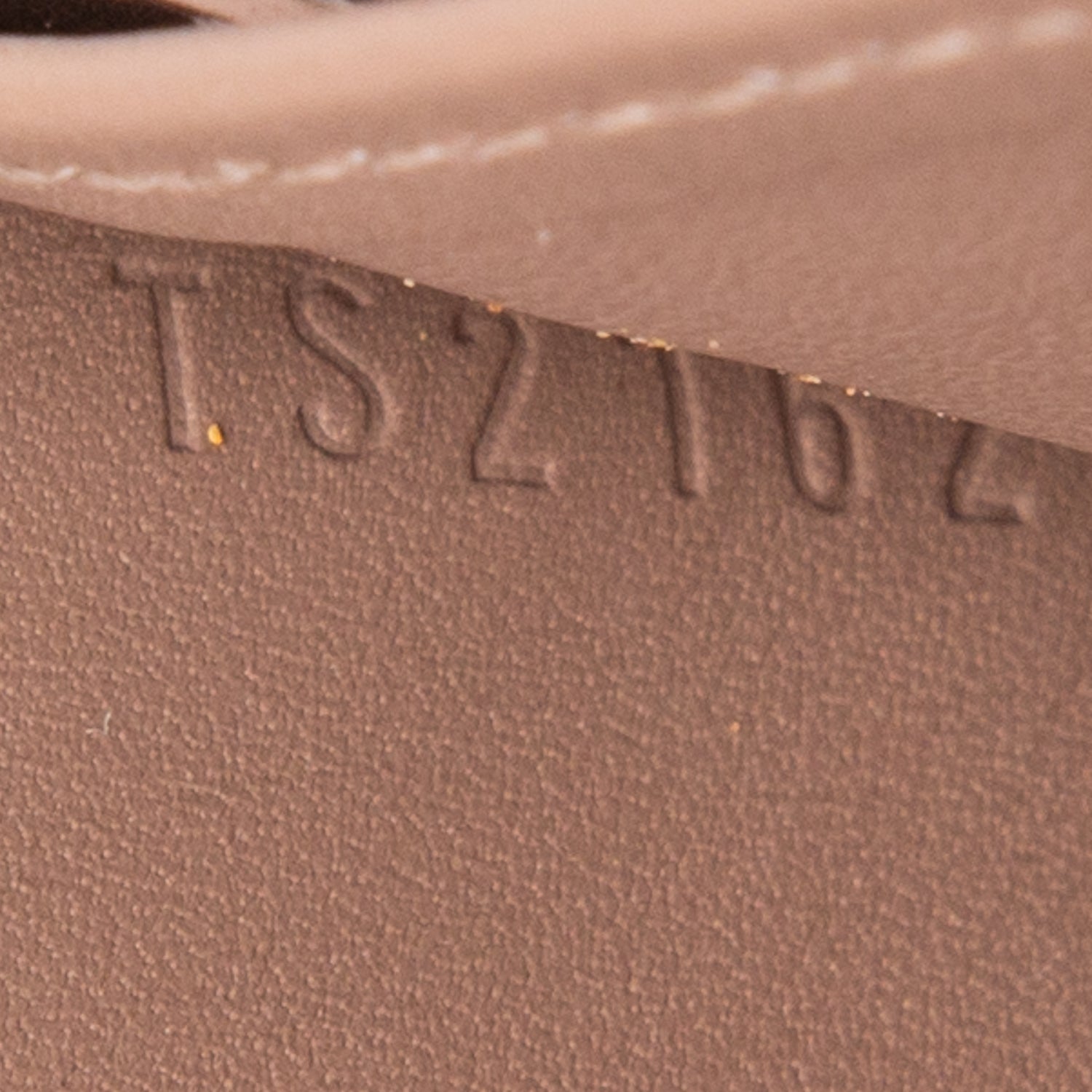 Louis Vuitton Beige Monogram Vernis Sarah Wallet