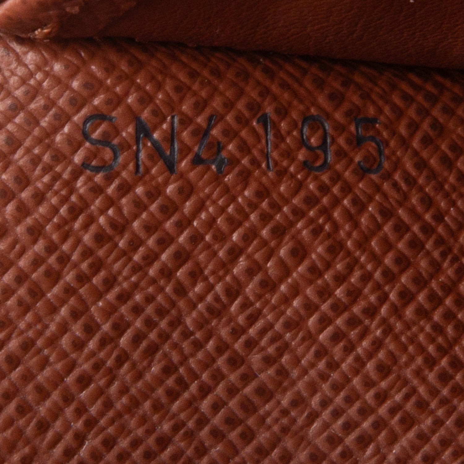 Louis Vuitton Monogram Sarah Compact Wallet w/ Box
