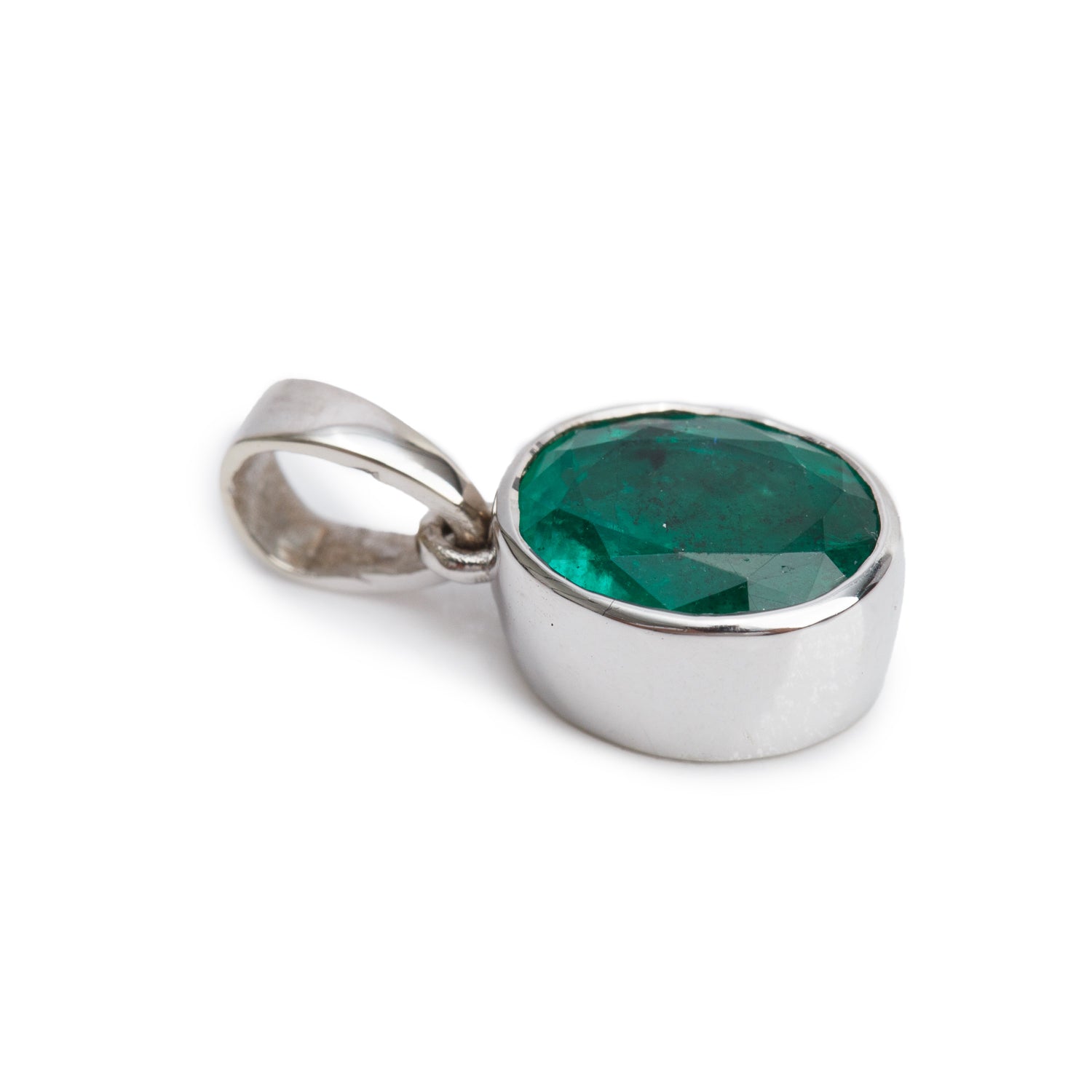 14k White Gold Emerald Solitaire Pendant