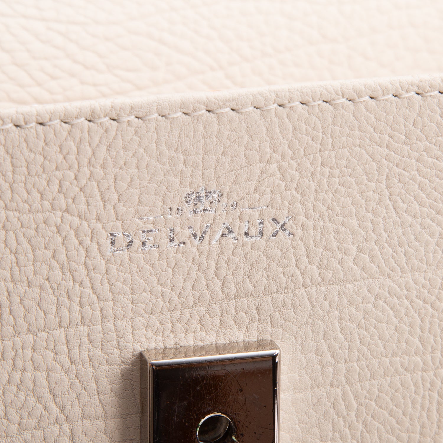 Delvaux White Crispy Calf Tempete MM w/ Strap
