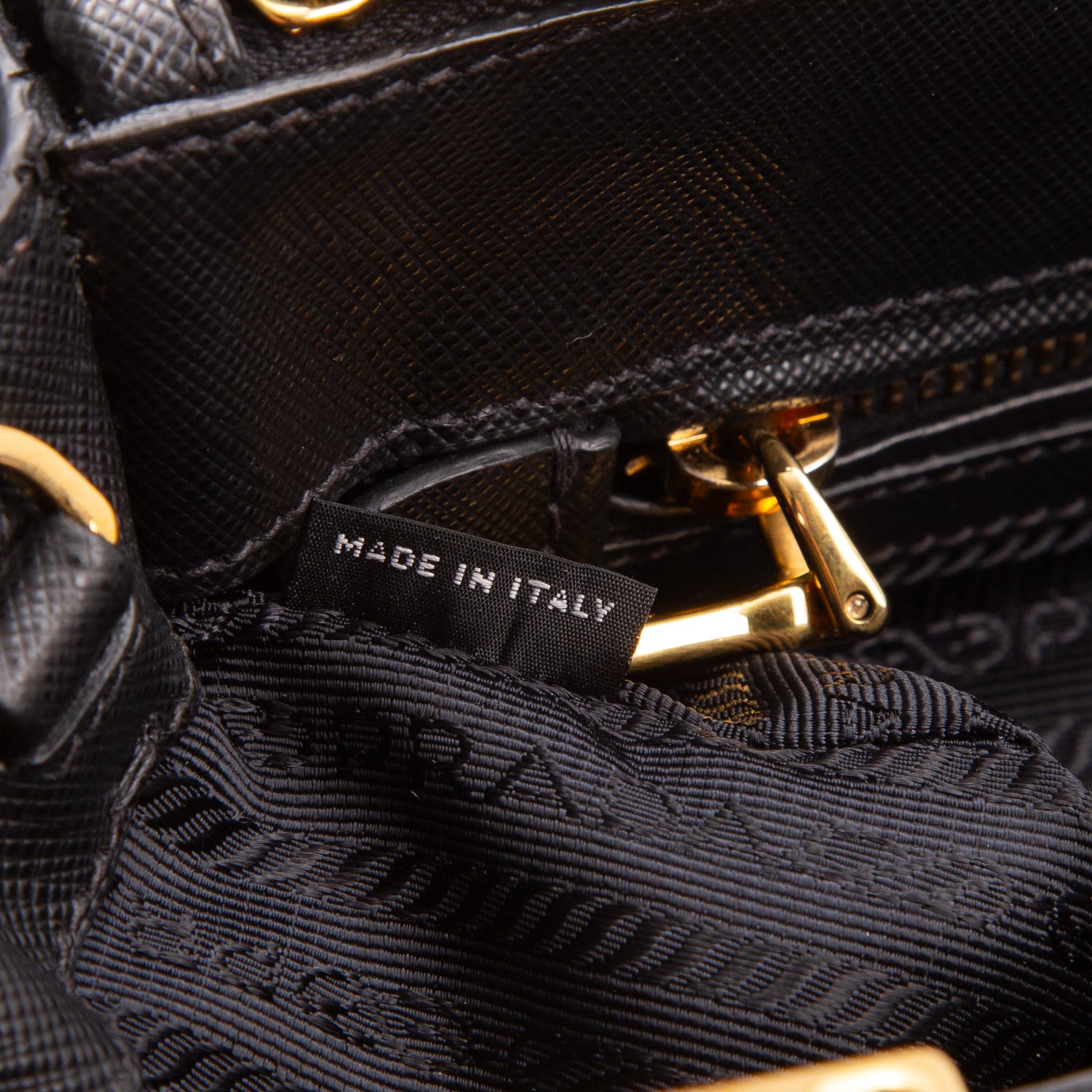 Prada Black Saffiano Lux Medium Double Zip Galleria Tote w/ Strap