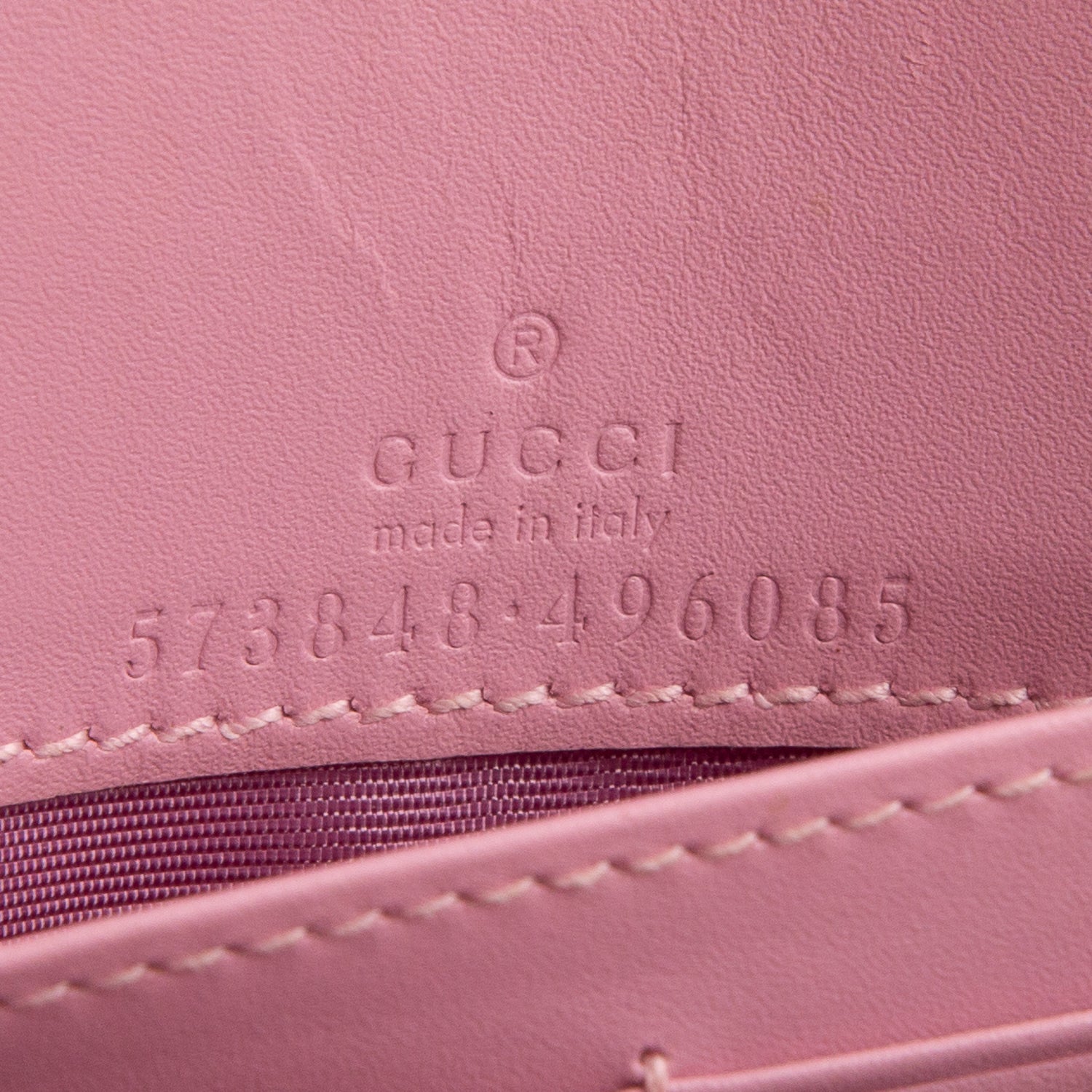 Gucci GG Supreme Monogram Strawberry Chain Wallet