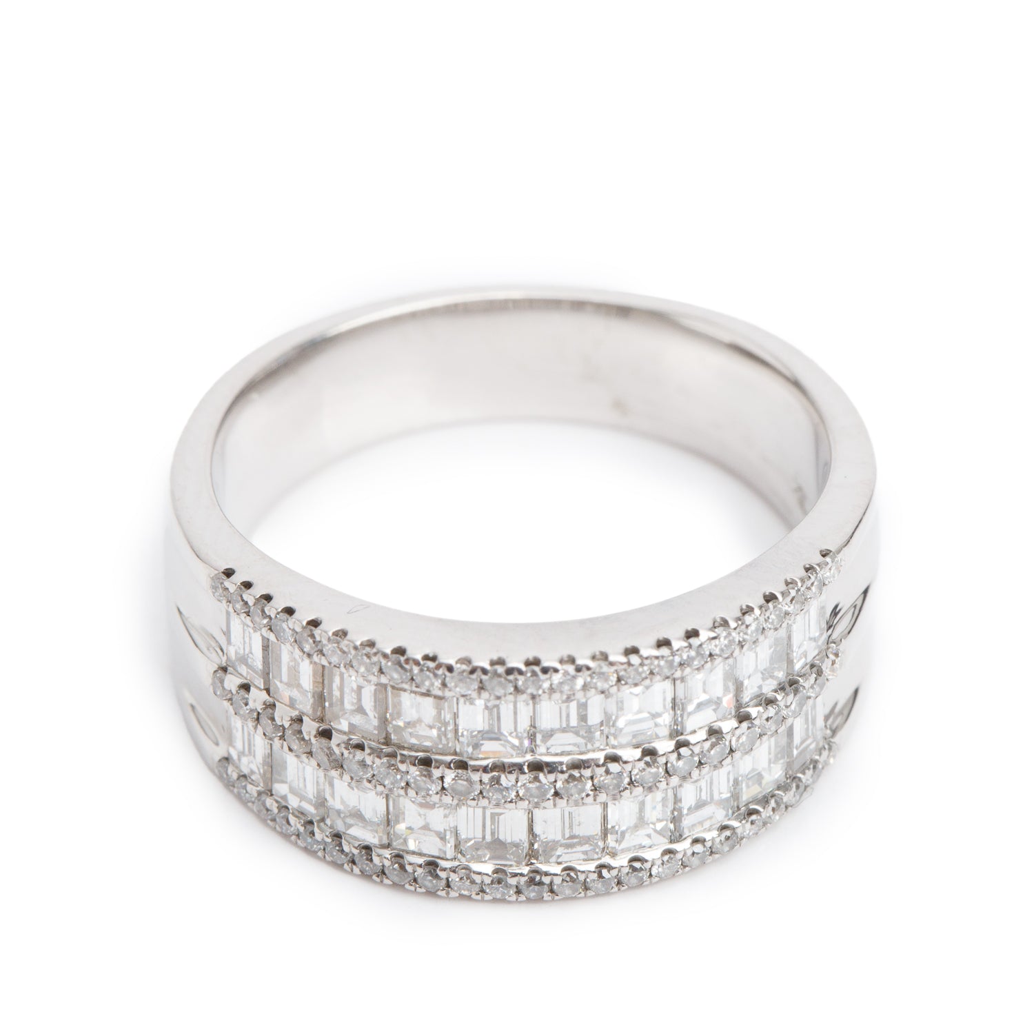 18k White Gold 1.95 tcw. Diamond Band Ring, Size 9
