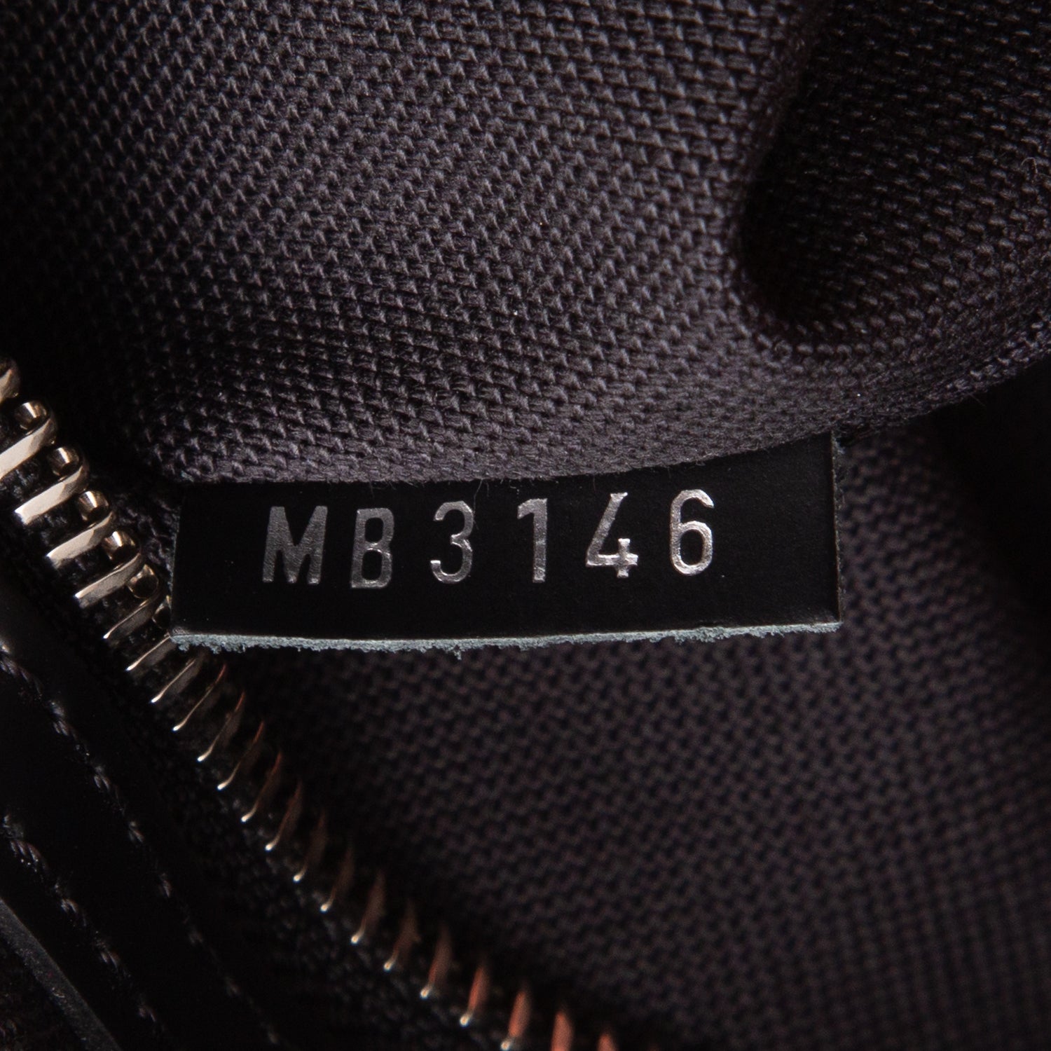 Louis Vuitton Damier Graphite Neo Kendall w/ Strap