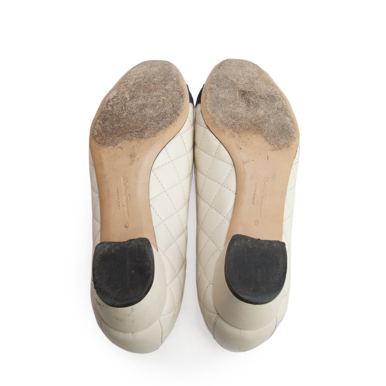 Ferragamo Cream/Navy Lambskin Quilted Vara Pumps, Women's Size 9 w/ Box