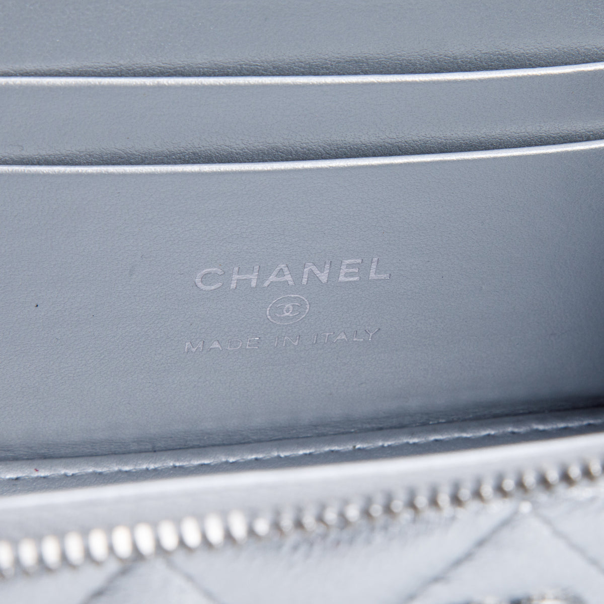 Chanel Metallic Silver Caviar Quilted Leather Small Vanity Case