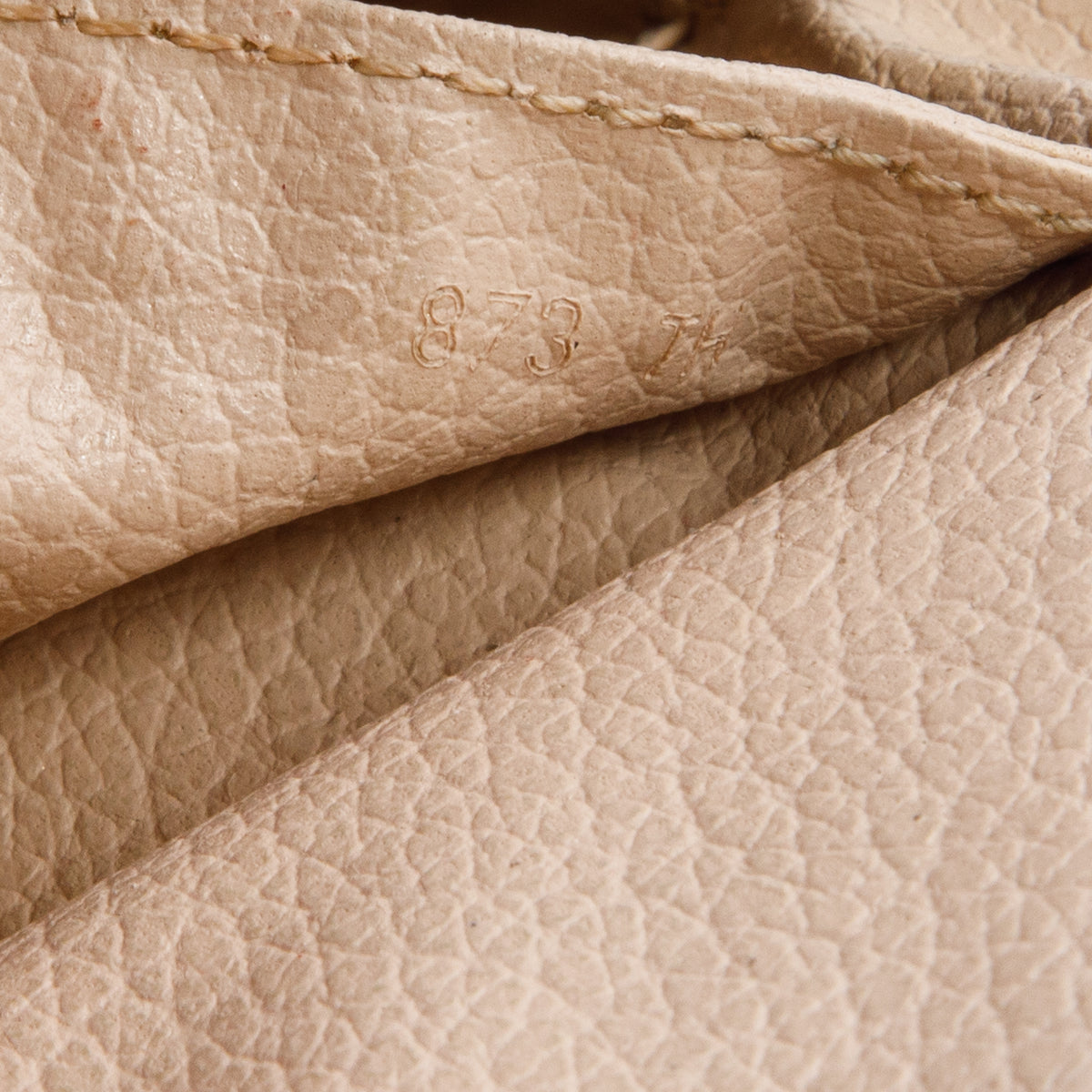Louis Vuitton Monogram Trousse Toilette 23