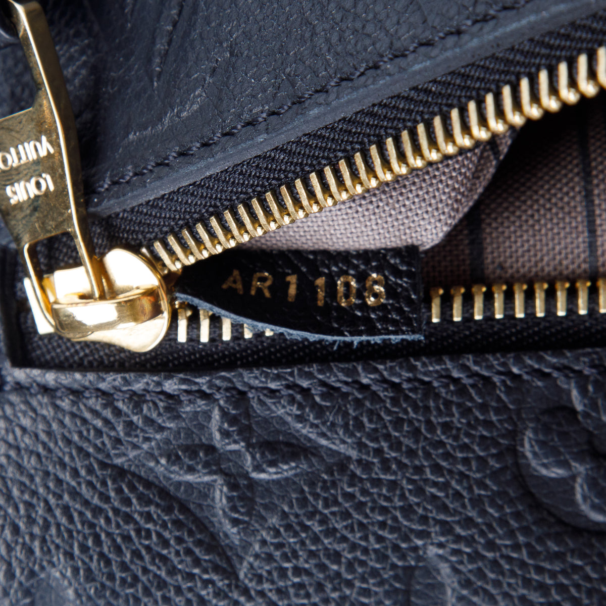 Louis Vuitton Black Monogram Empreinte Pochette Metis w/ Box, Strap & Receipt