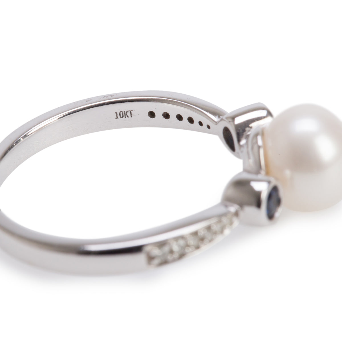 Vera Wang 10k White Gold Pearl & Diamond Ring, Size 7.25