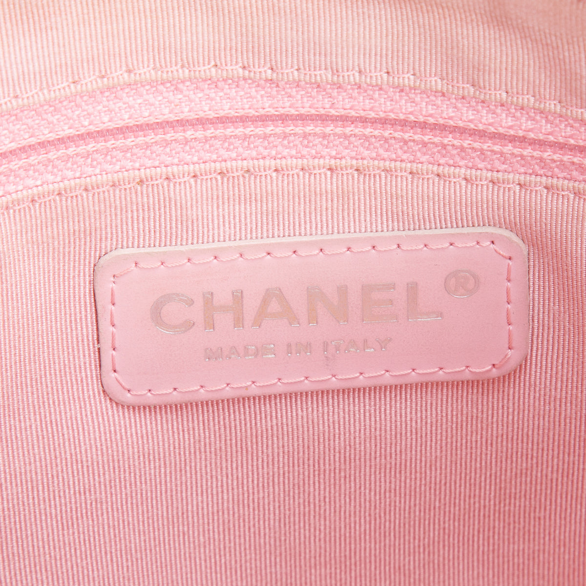 Chanel Pink Caviar Quilted CC Pochette w/ Authenticity Card