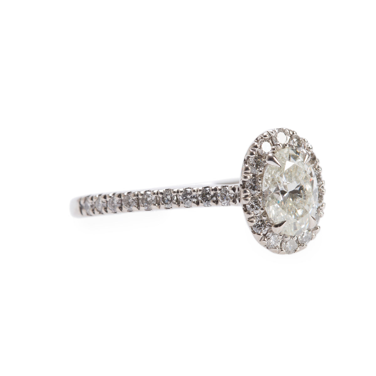Michael Hill 14k White Gold 0.70 tcw. Halo Design Diamond Engagement Ring, Size 5.75 w/ Box