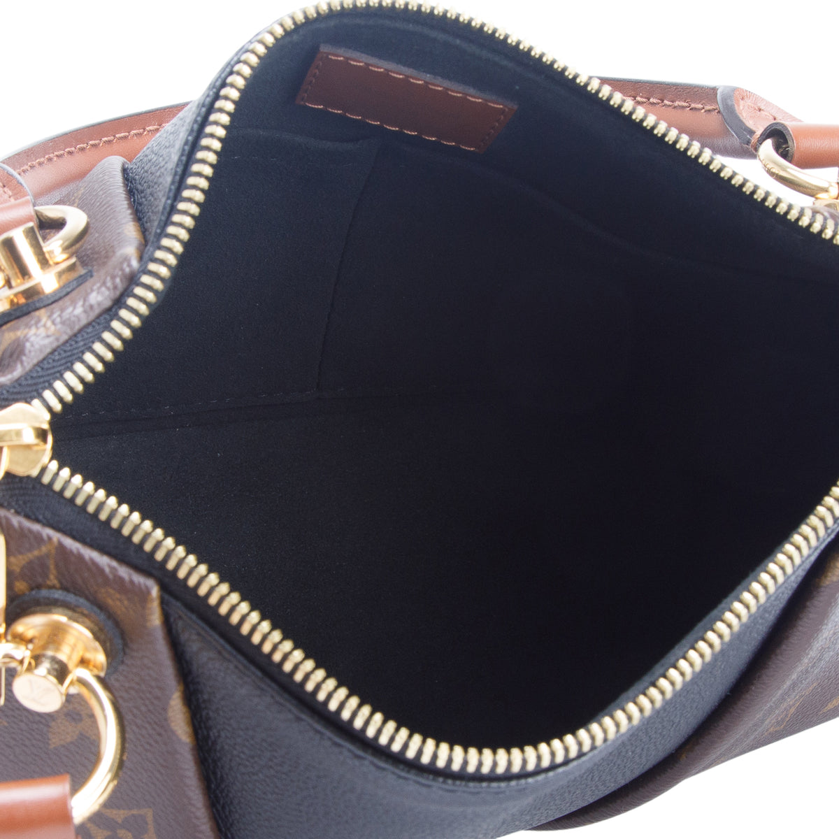 Louis Vuitton 2020 Monogram V Tote w/ Strap