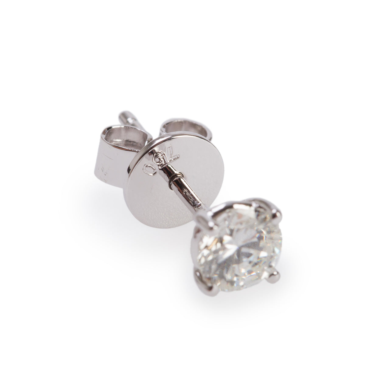18k White Gold 0.66 tcw. Round Cut Diamond Stud Earrings