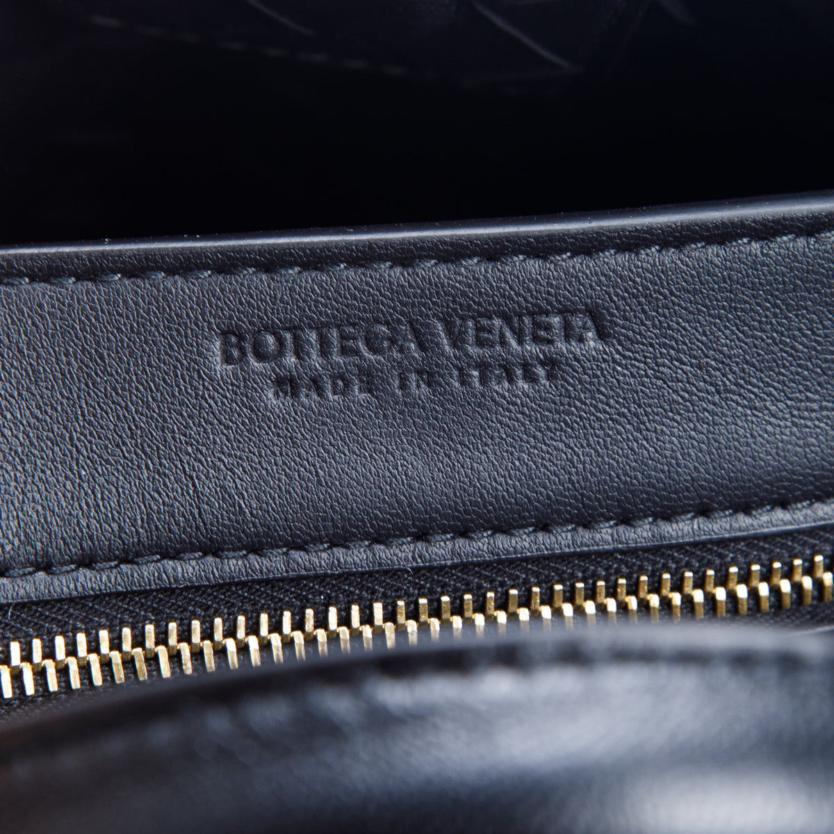 Bottega Veneta 2026 Black Nappa Intrecciato Small Andiamo Shoulder Bag w/ Authenticity Card & Receipt
