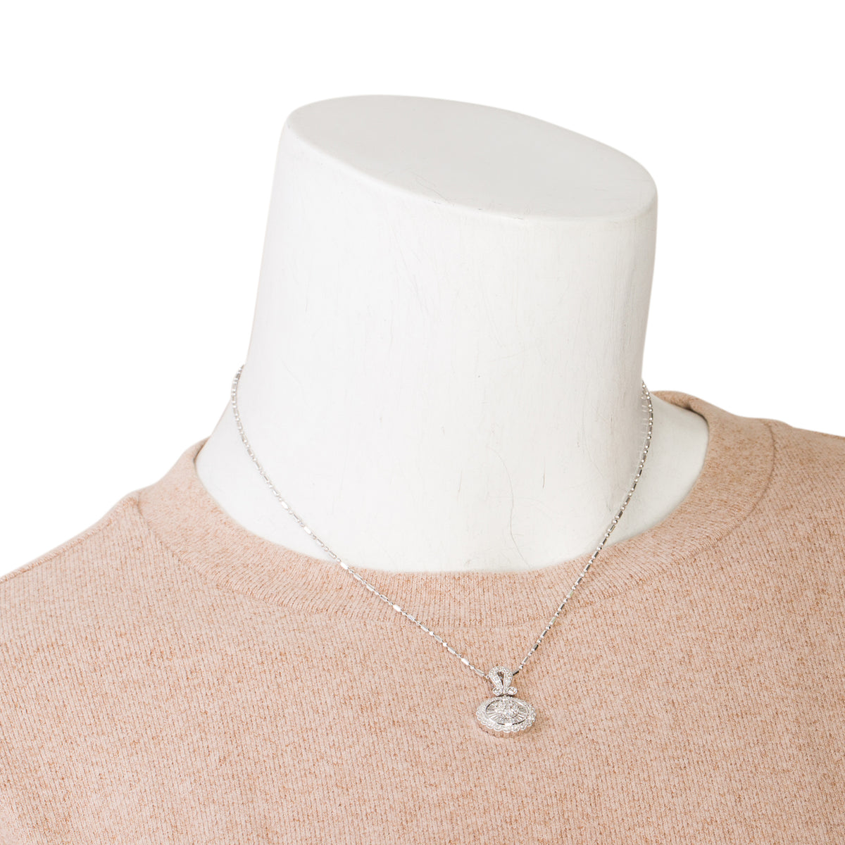 14k White Gold Cluster Diamond Pendant Necklace