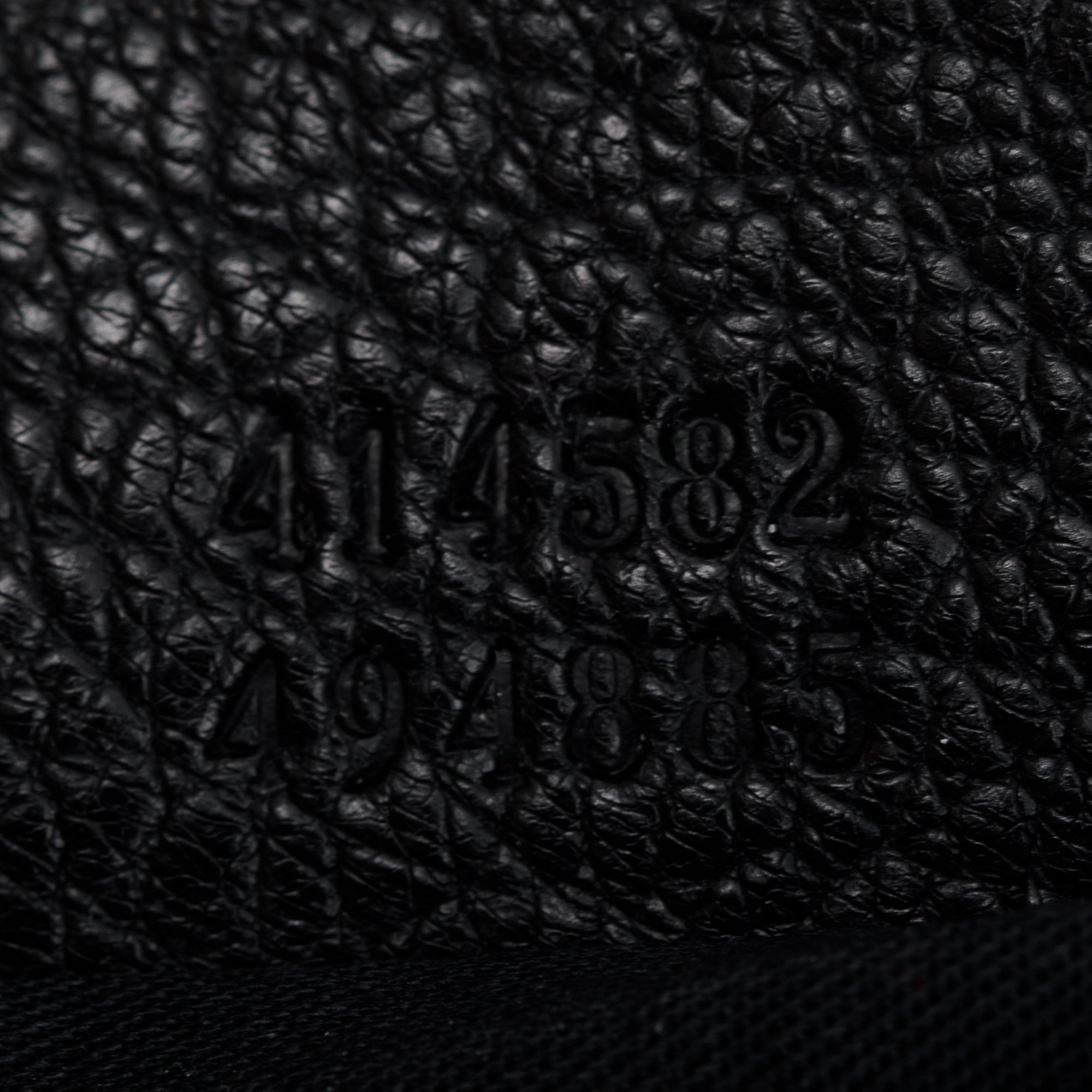 Alexander McQueen Black Calfkskin Leather De Manta Clutch