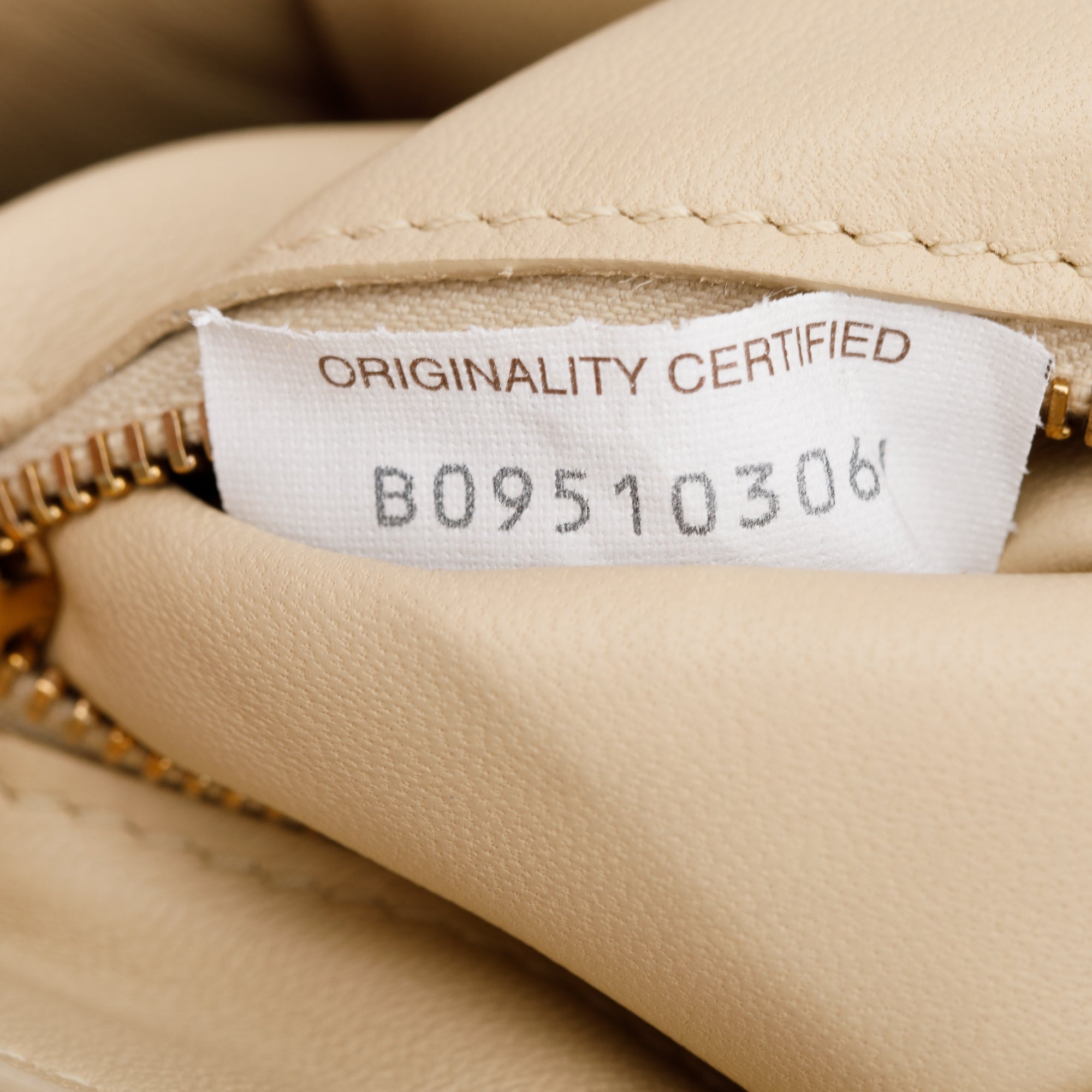 Bottega Veneta Beige Lambskin Leather Classic Padded Cassette Bag