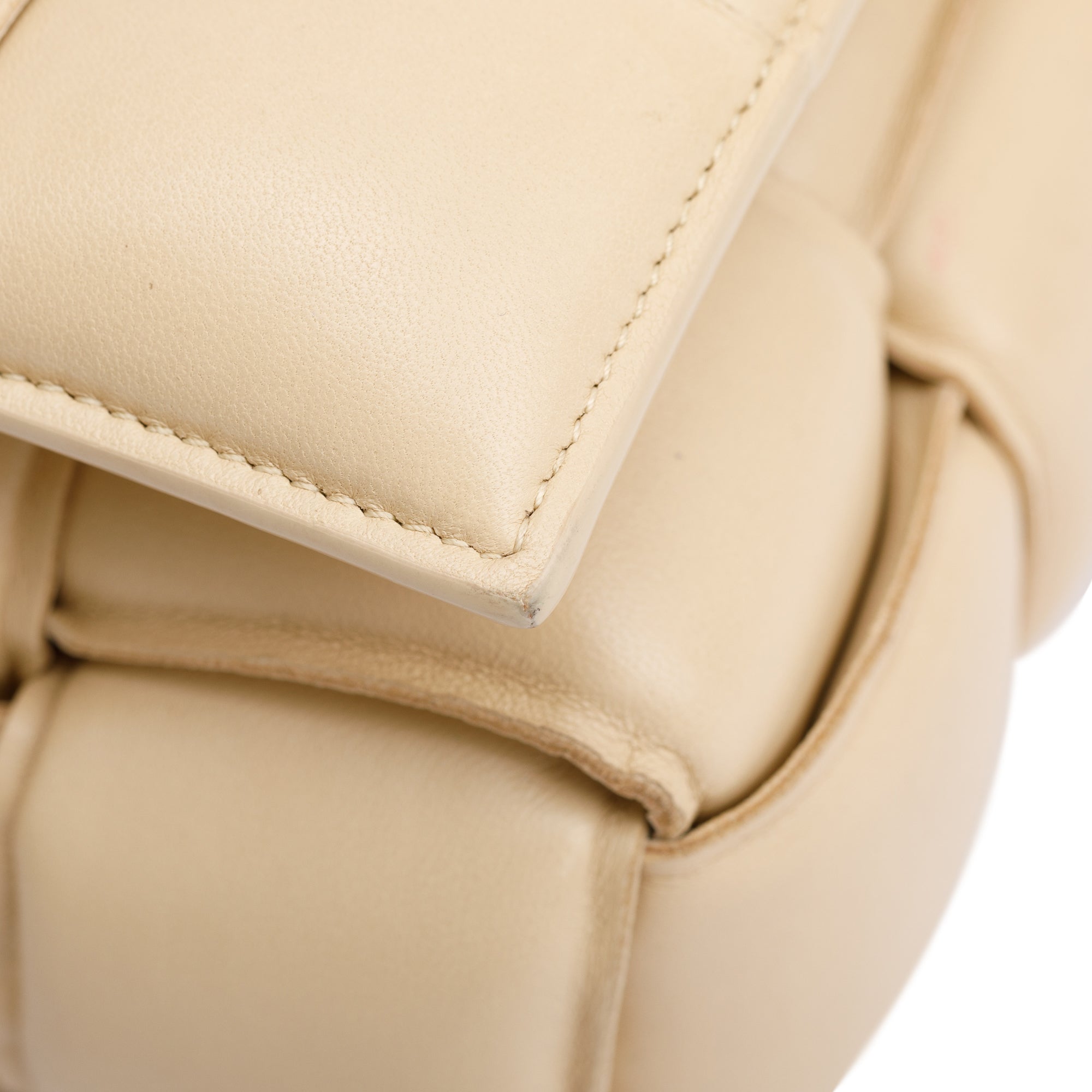 Bottega Veneta Beige Lambskin Leather Classic Padded Cassette Bag