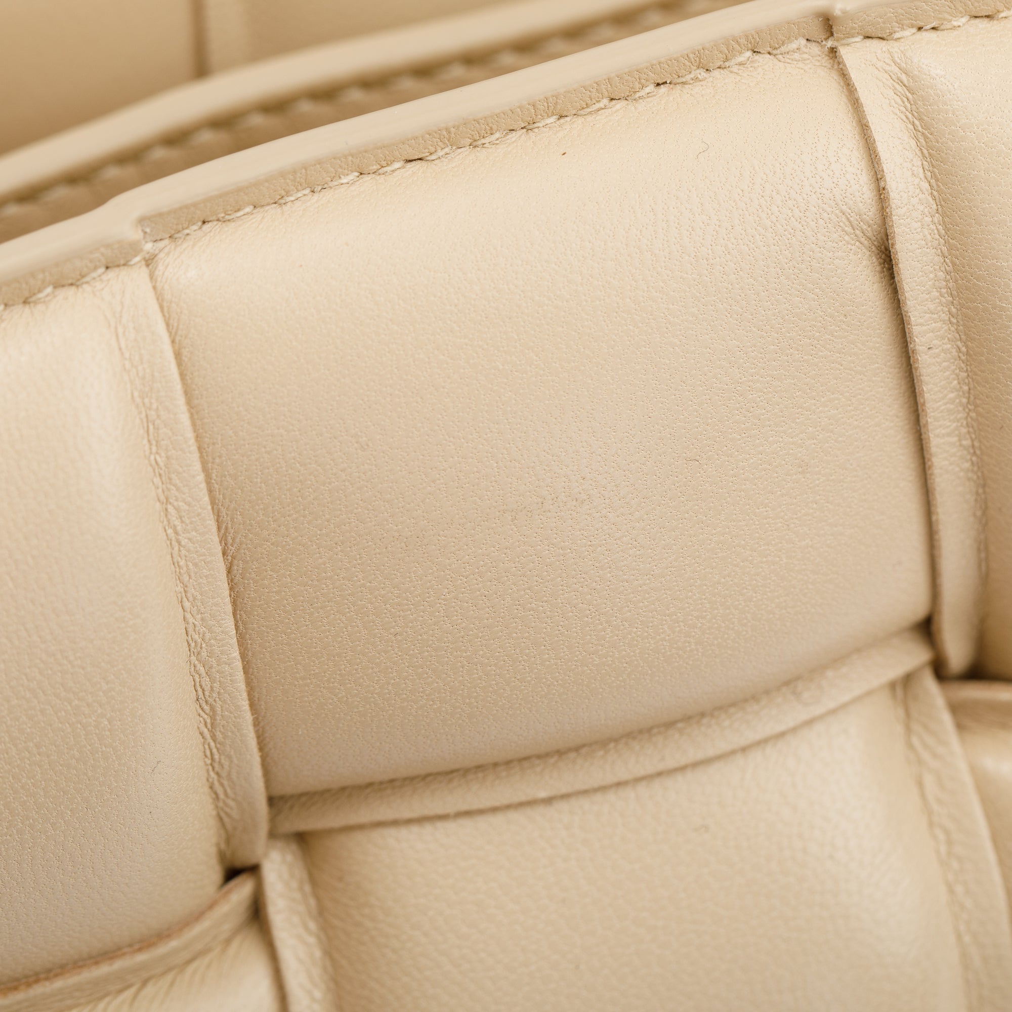 Bottega Veneta Beige Nappa Intrecciato Padded Cassette Bag