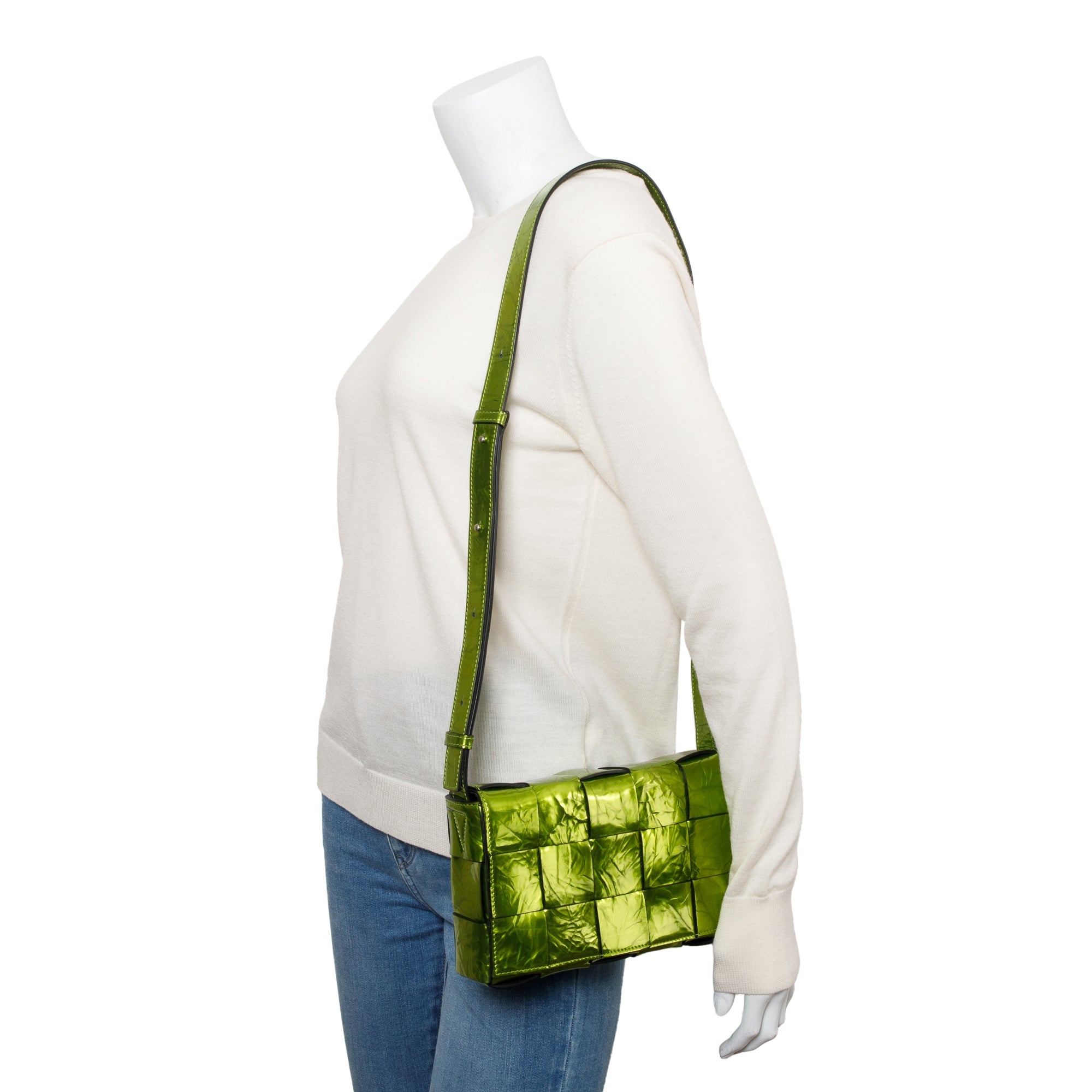 Bottega Veneta Green Metallic Crushed Calfskin Maxi Intrecciato Leather Cassette Bag w/ Box