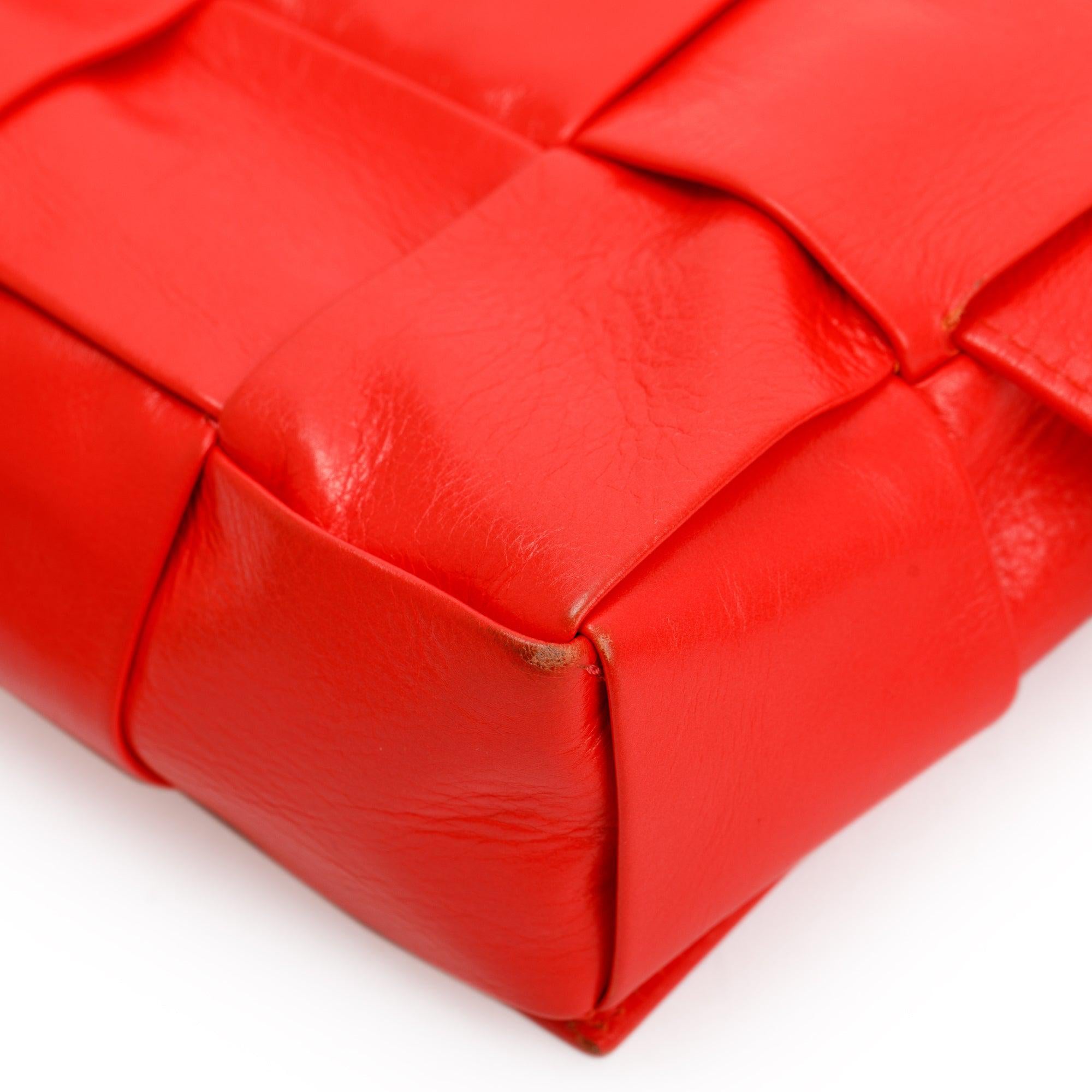 Bottega Veneta Red Calfskin Intrecciato Cassette Belt Bag