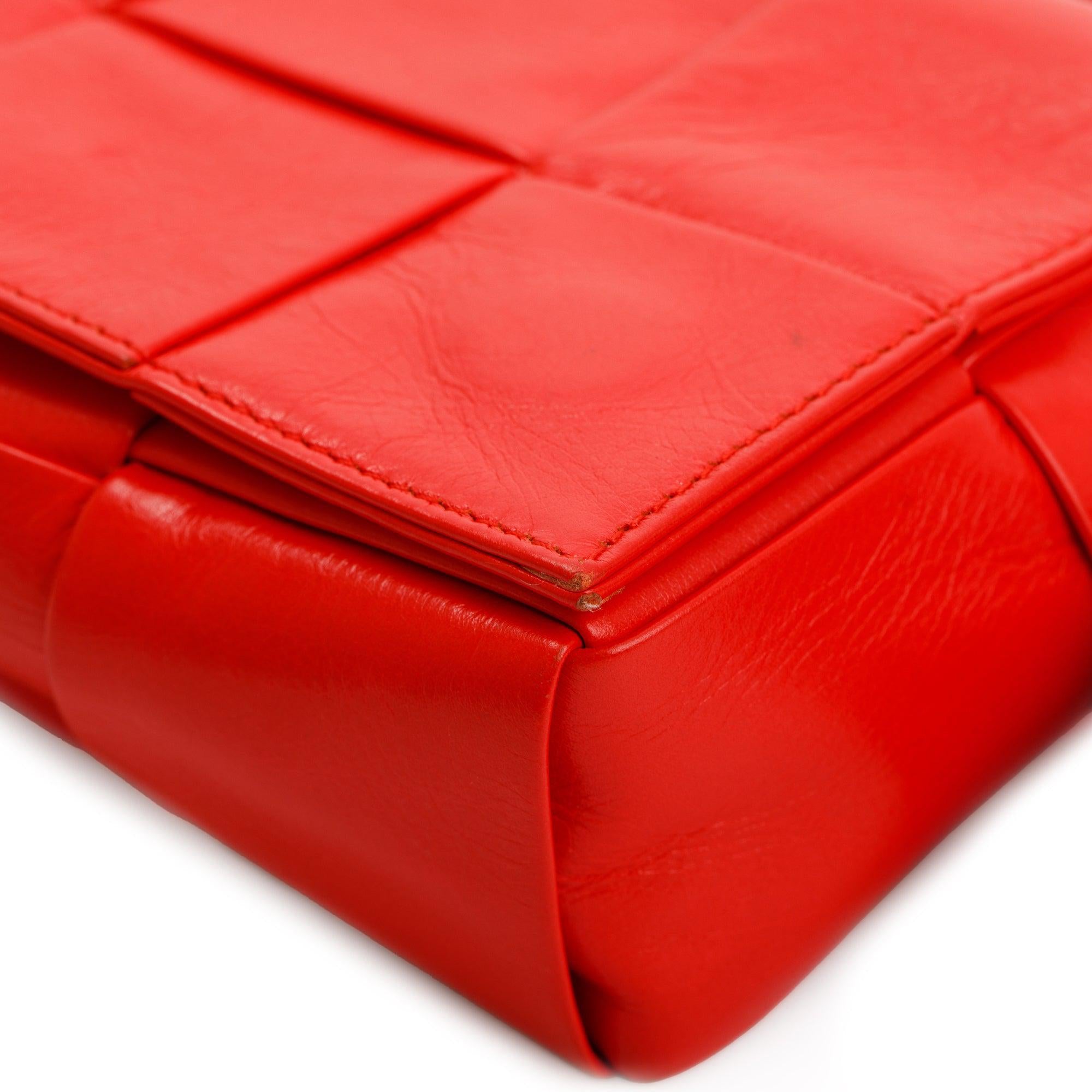 Bottega Veneta Red Calfskin Intrecciato Cassette Belt Bag