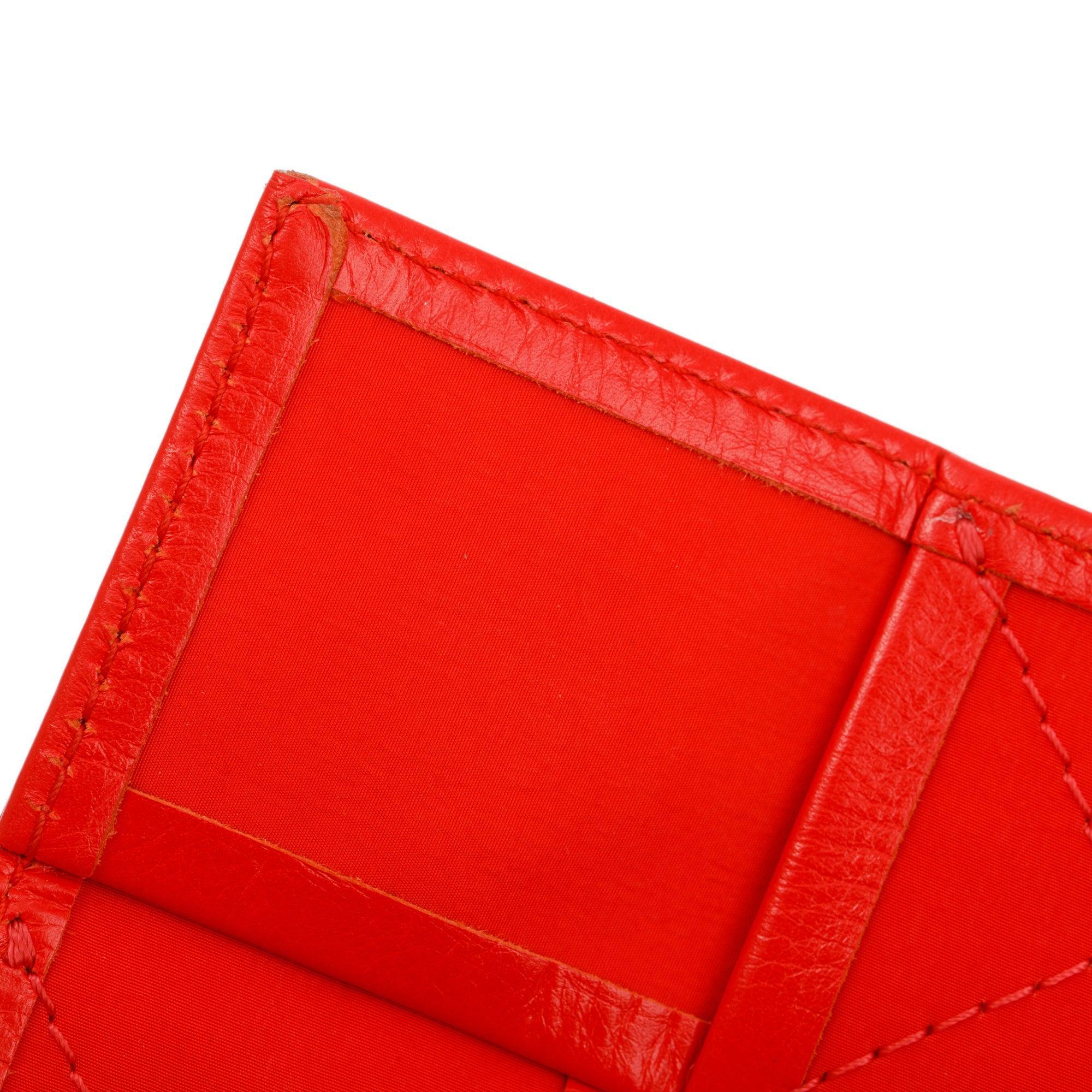 Bottega Veneta Red Calfskin Intrecciato Cassette Belt Bag