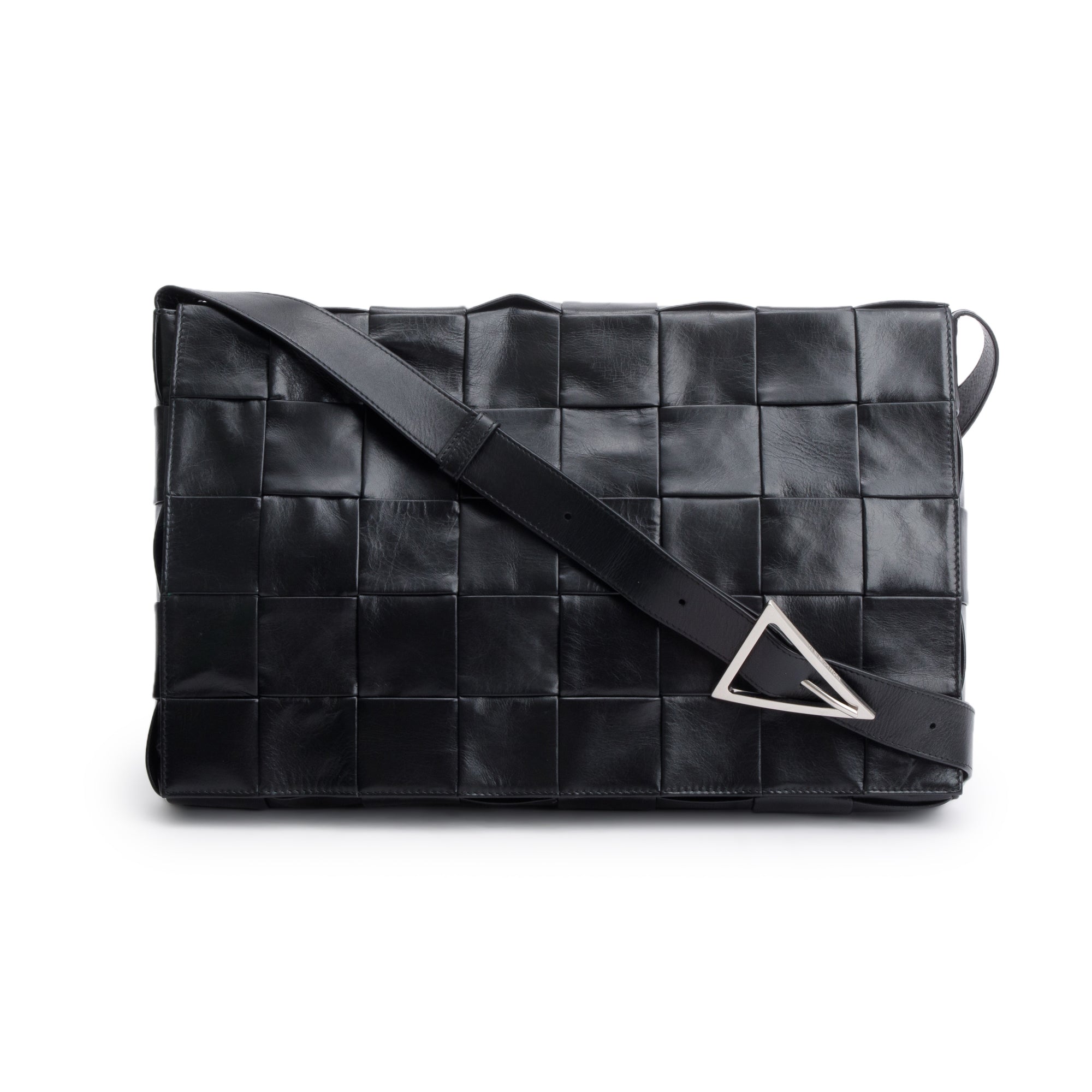 Bottega Venetaen Black Intrecciato Leather Maxi Cassette Flap Messenger Bag