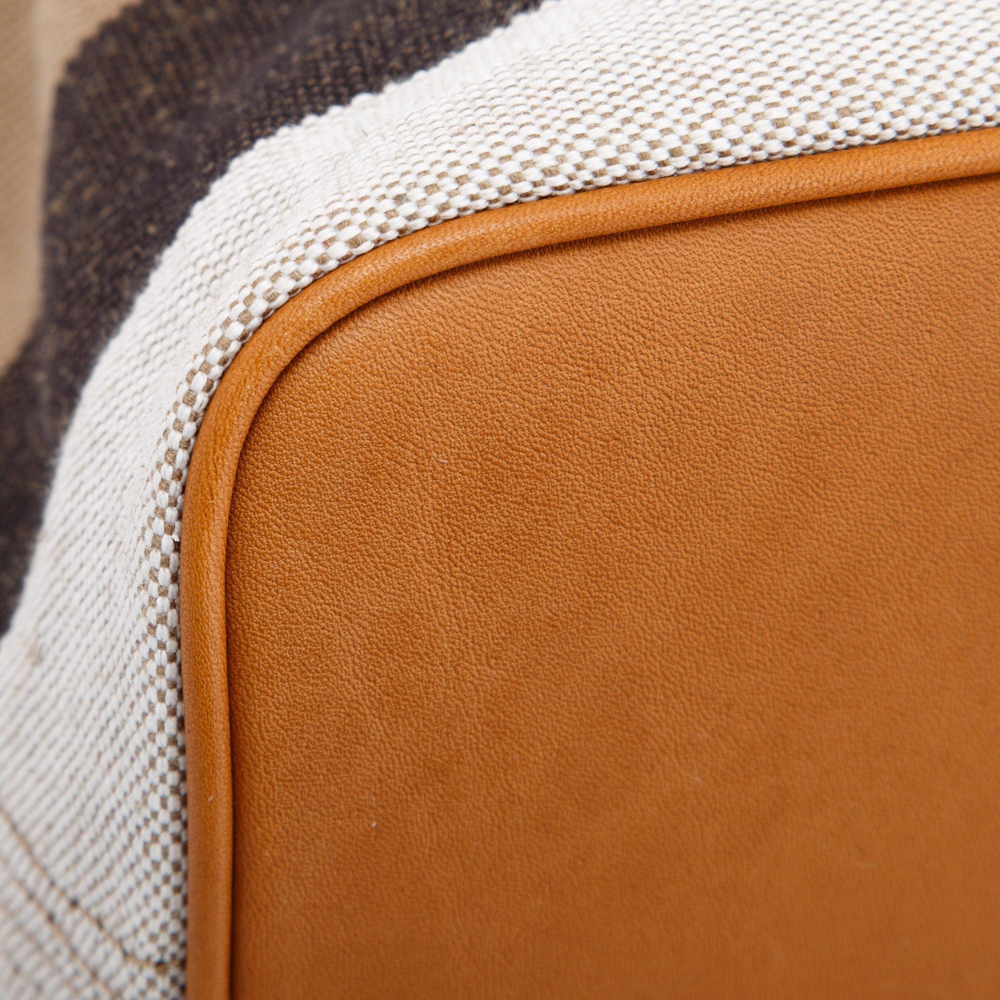 Burberry House Check Bucket Small Ashby Bag